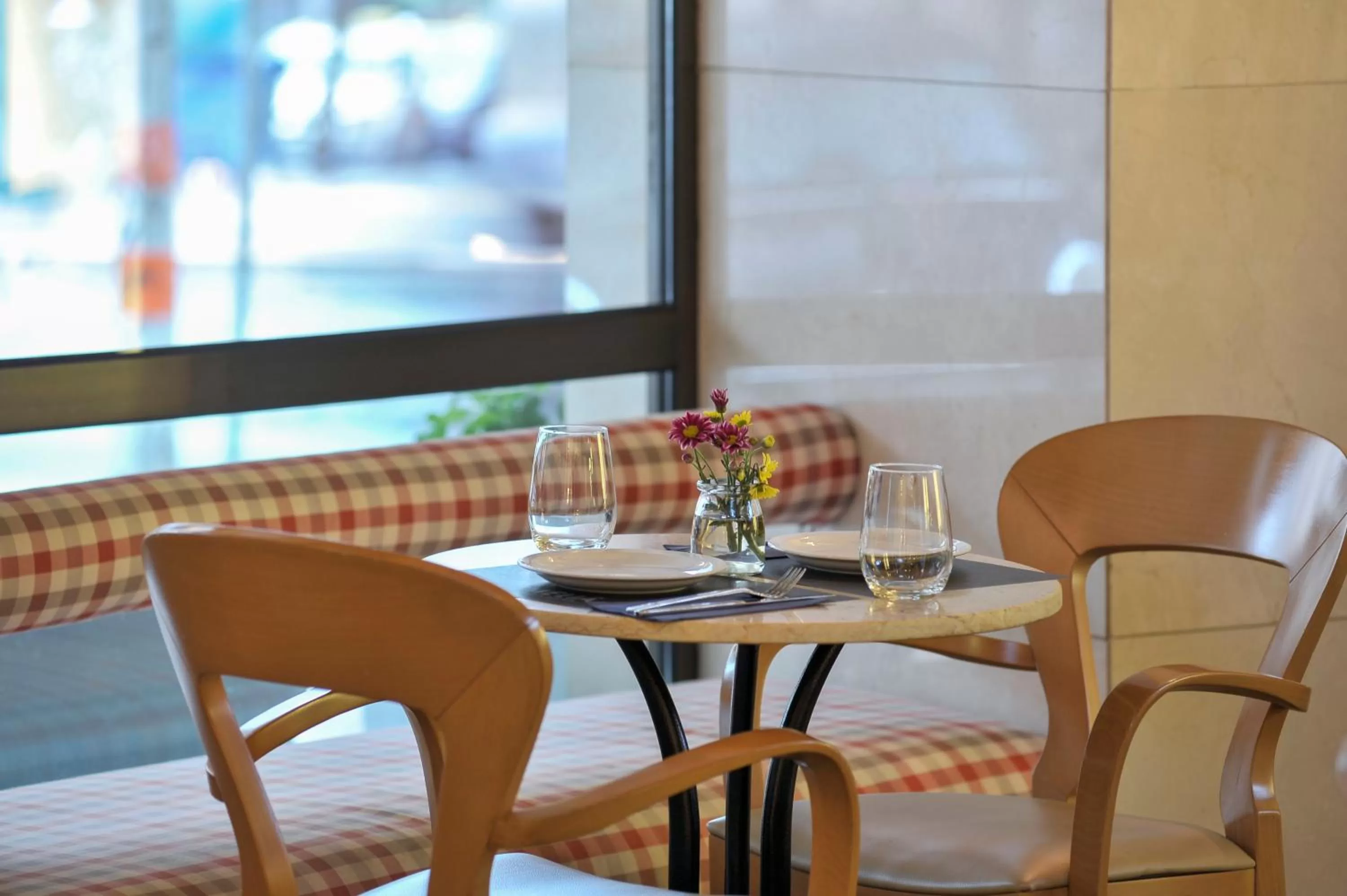 Restaurant/places to eat in Melia Athens