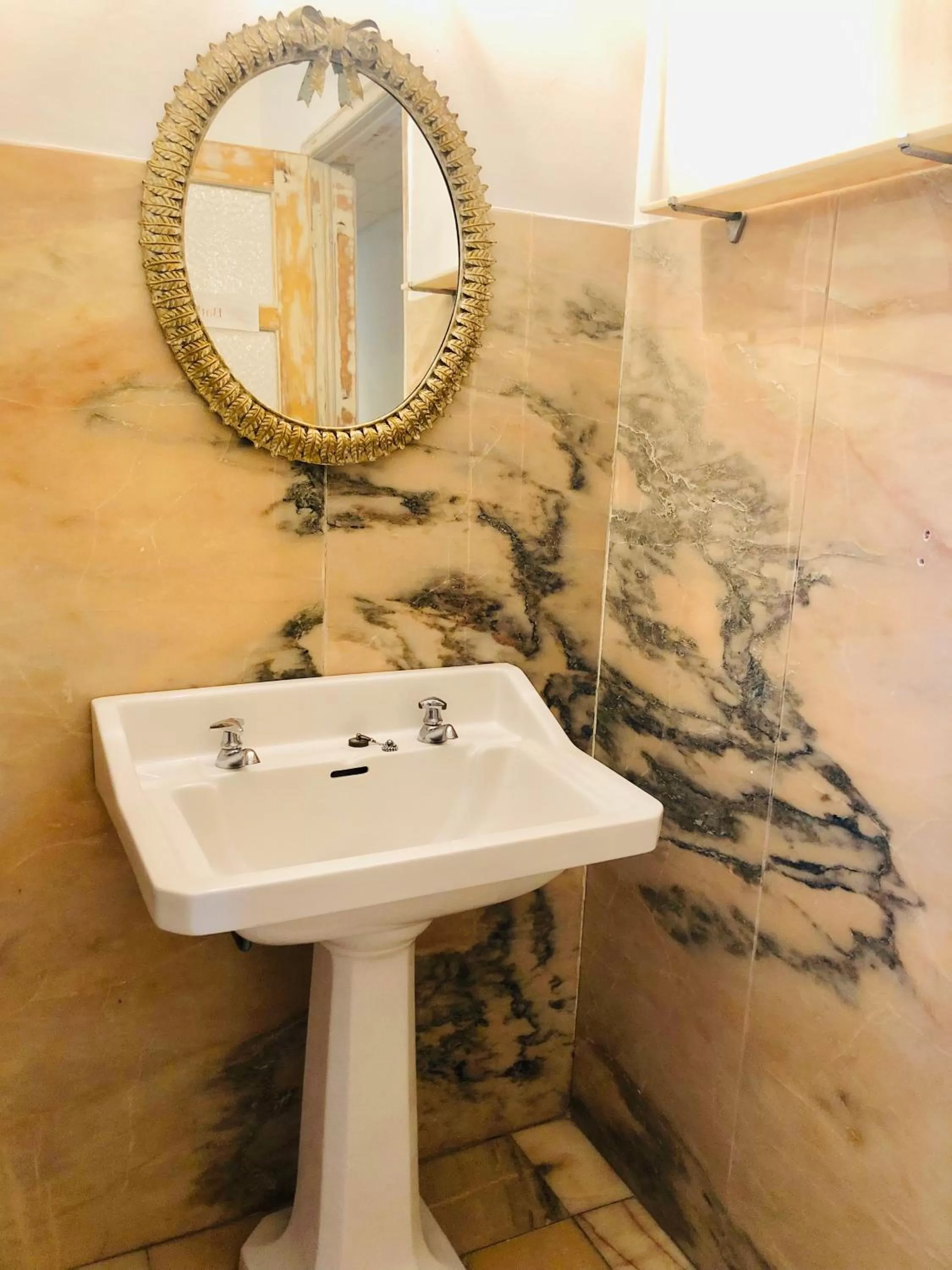 Bathroom in Lanui Vintage Guest House