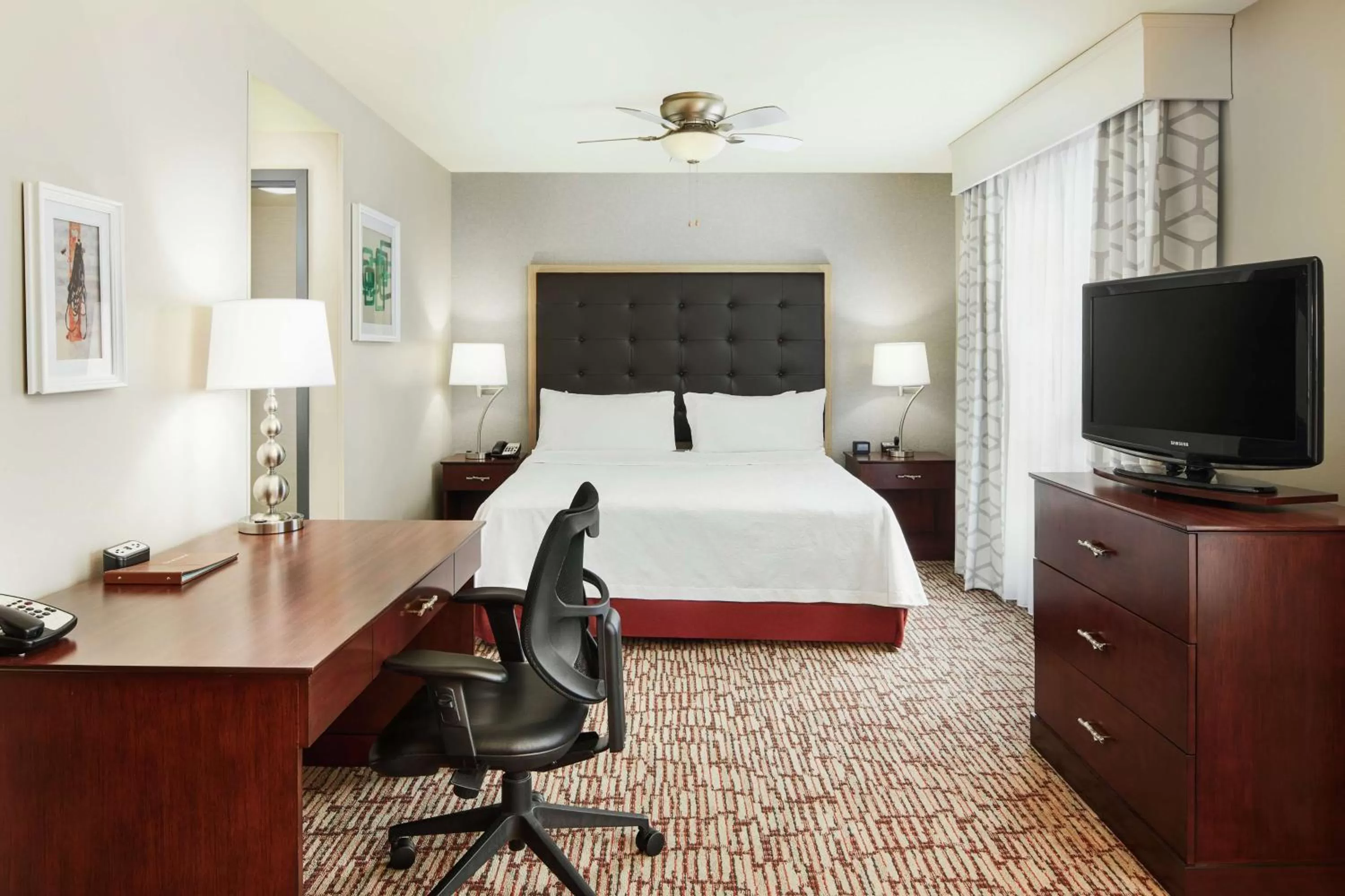 Bedroom, Bed in Homewood Suites by Hilton Columbus