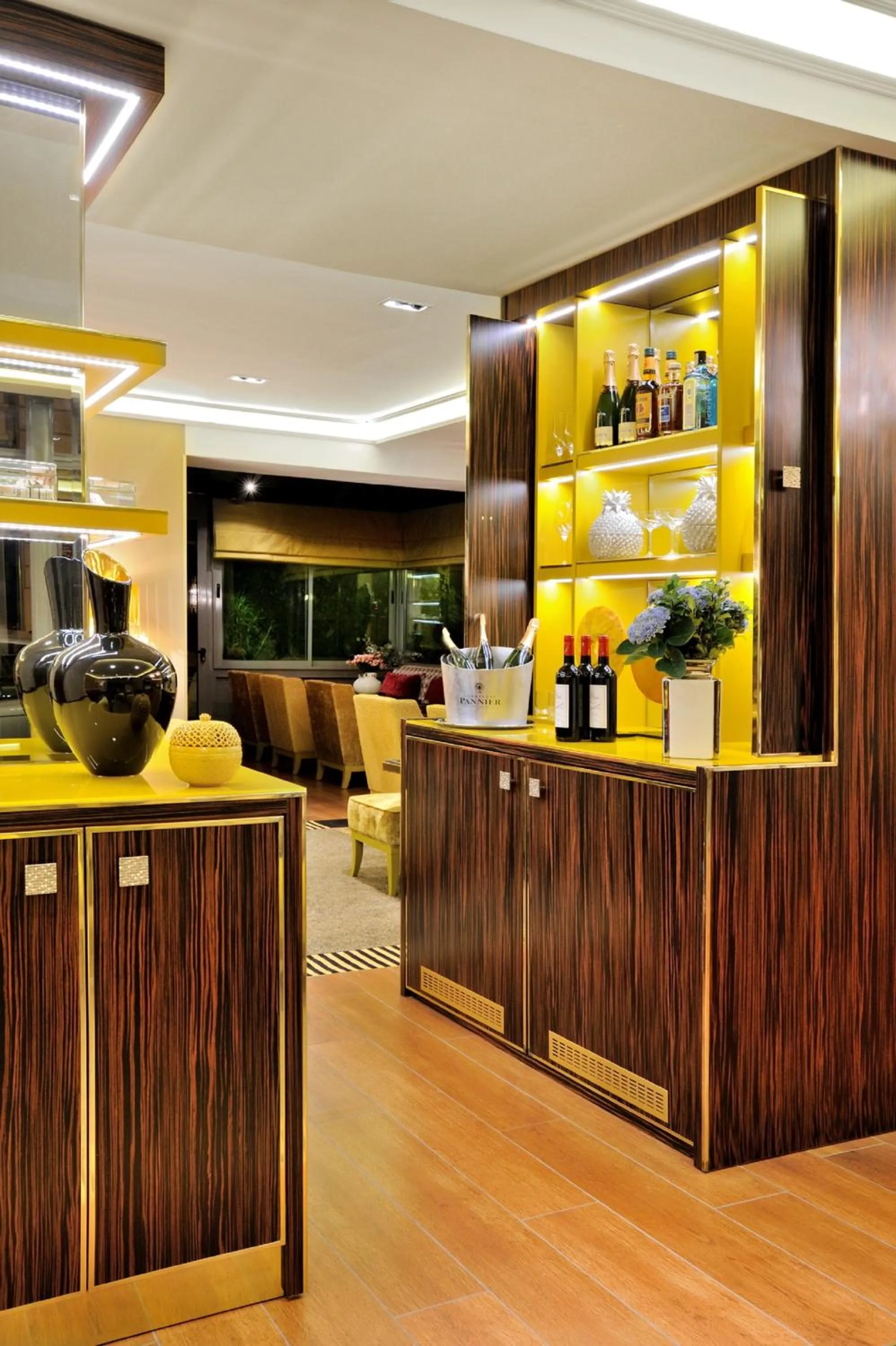 Lounge or bar in Hôtel Baume