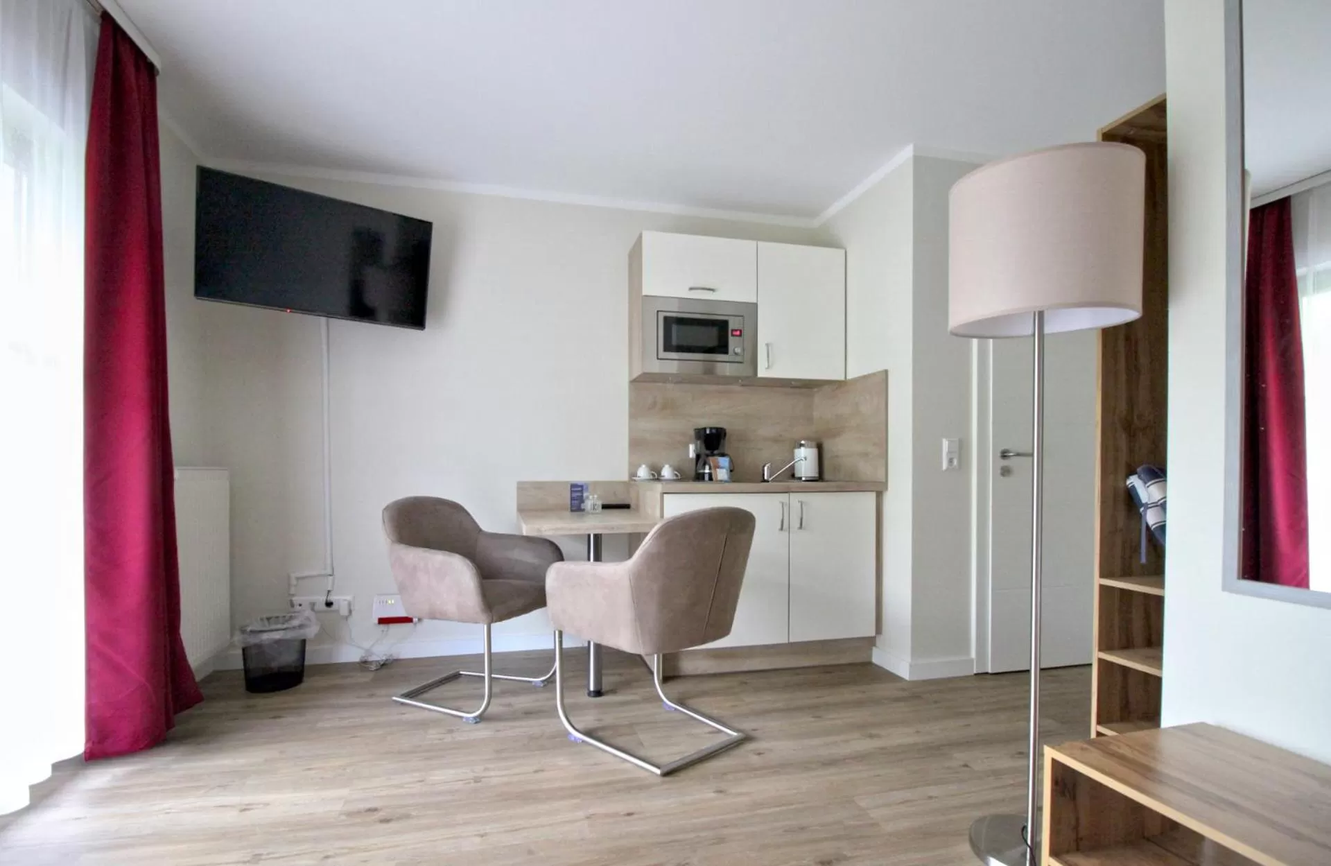 Seating area, Kitchen/Kitchenette in Mare Balticum