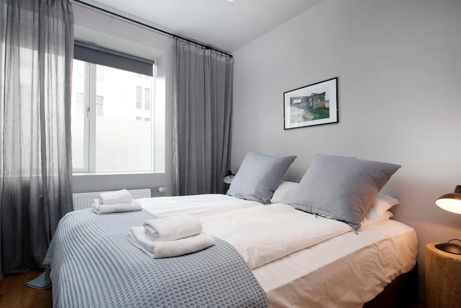 Bed in Tyr Apartments by Heimaleiga