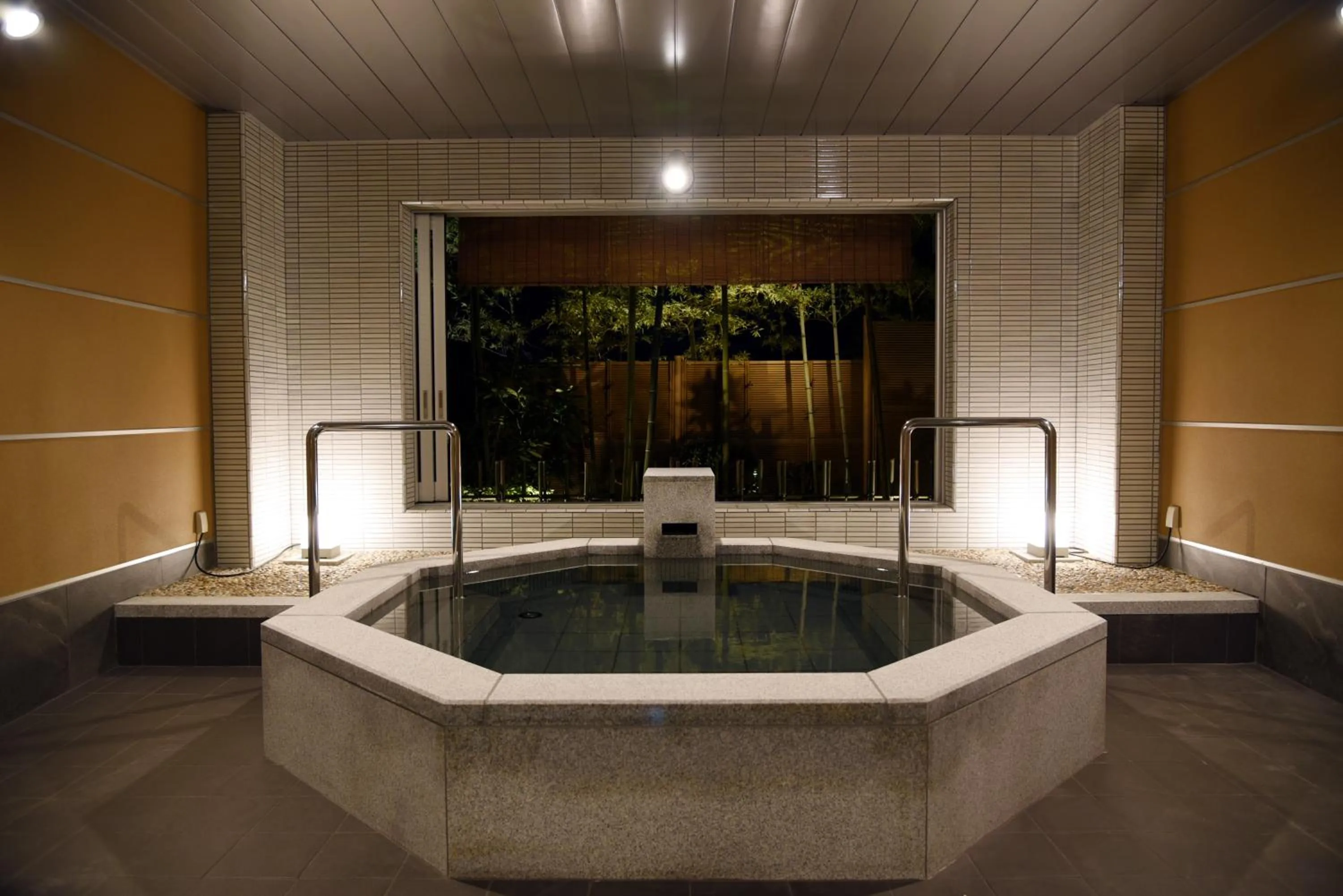 Hot Spring Bath in Arima Onsen Taketoritei Maruyama