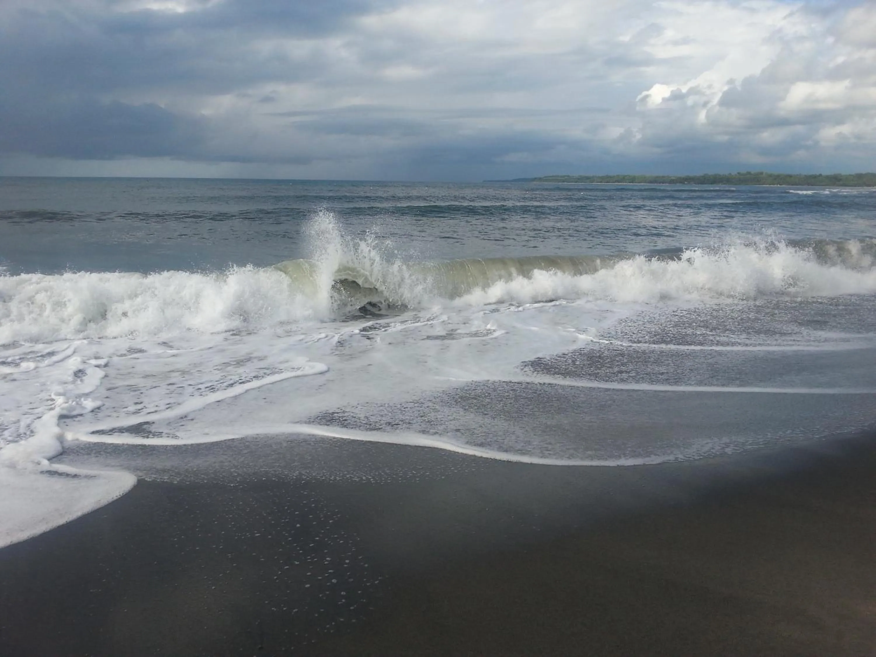 Beach in White Chocolate Hills Resort