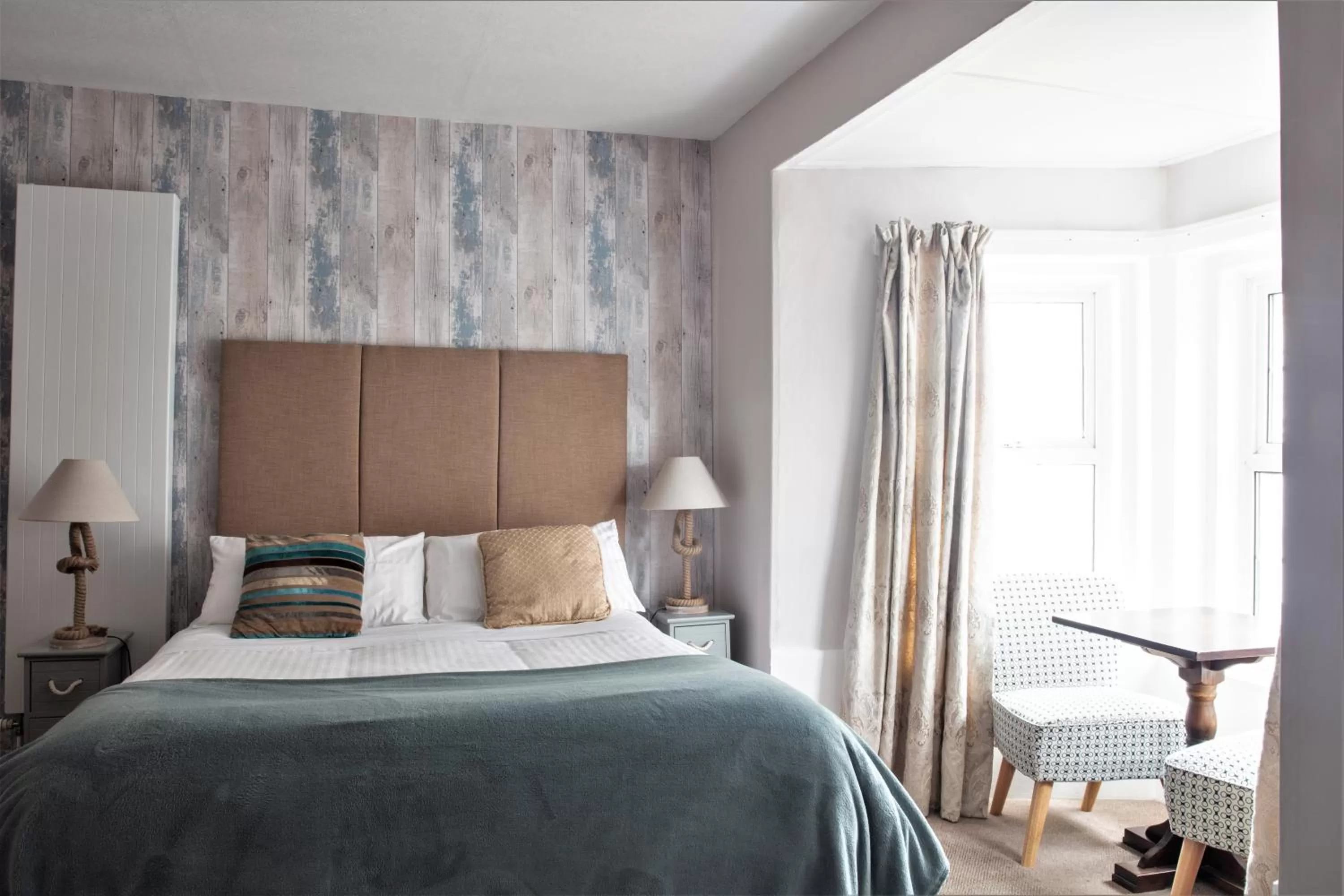 Bedroom, Bed in The Two Lifeboats