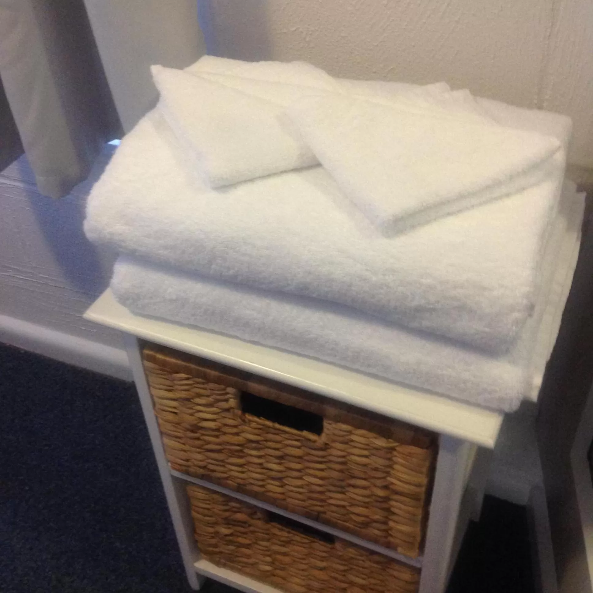 Bed in Motel Farnboro