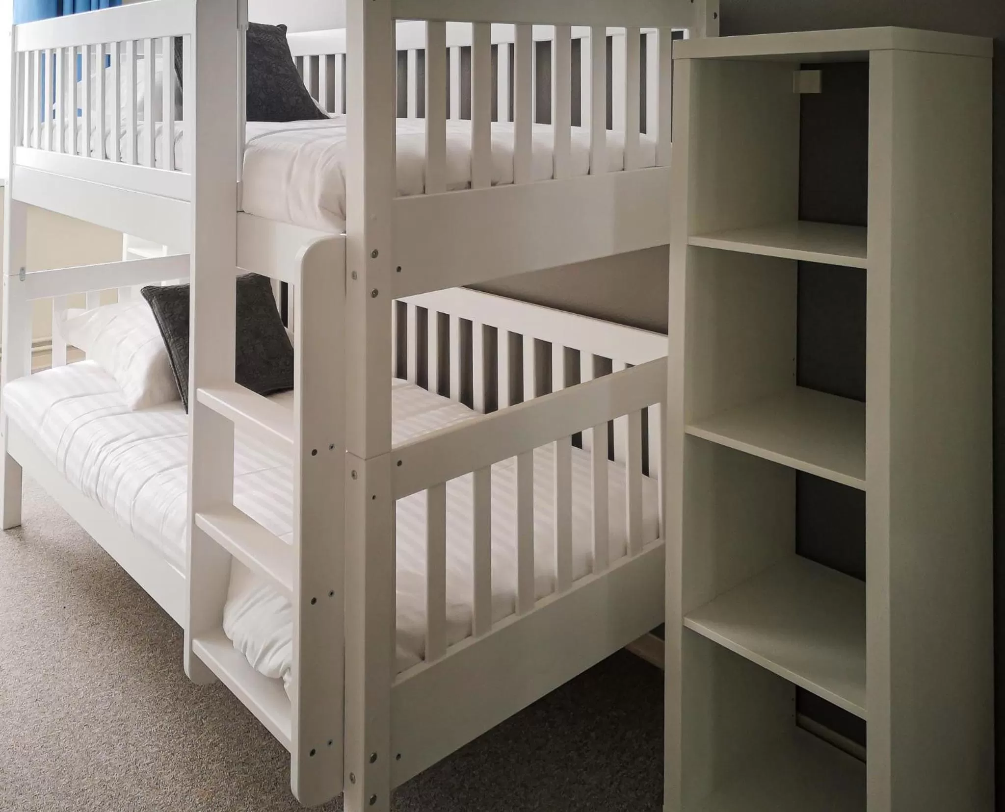 bunk bed in Centre Bol Vert