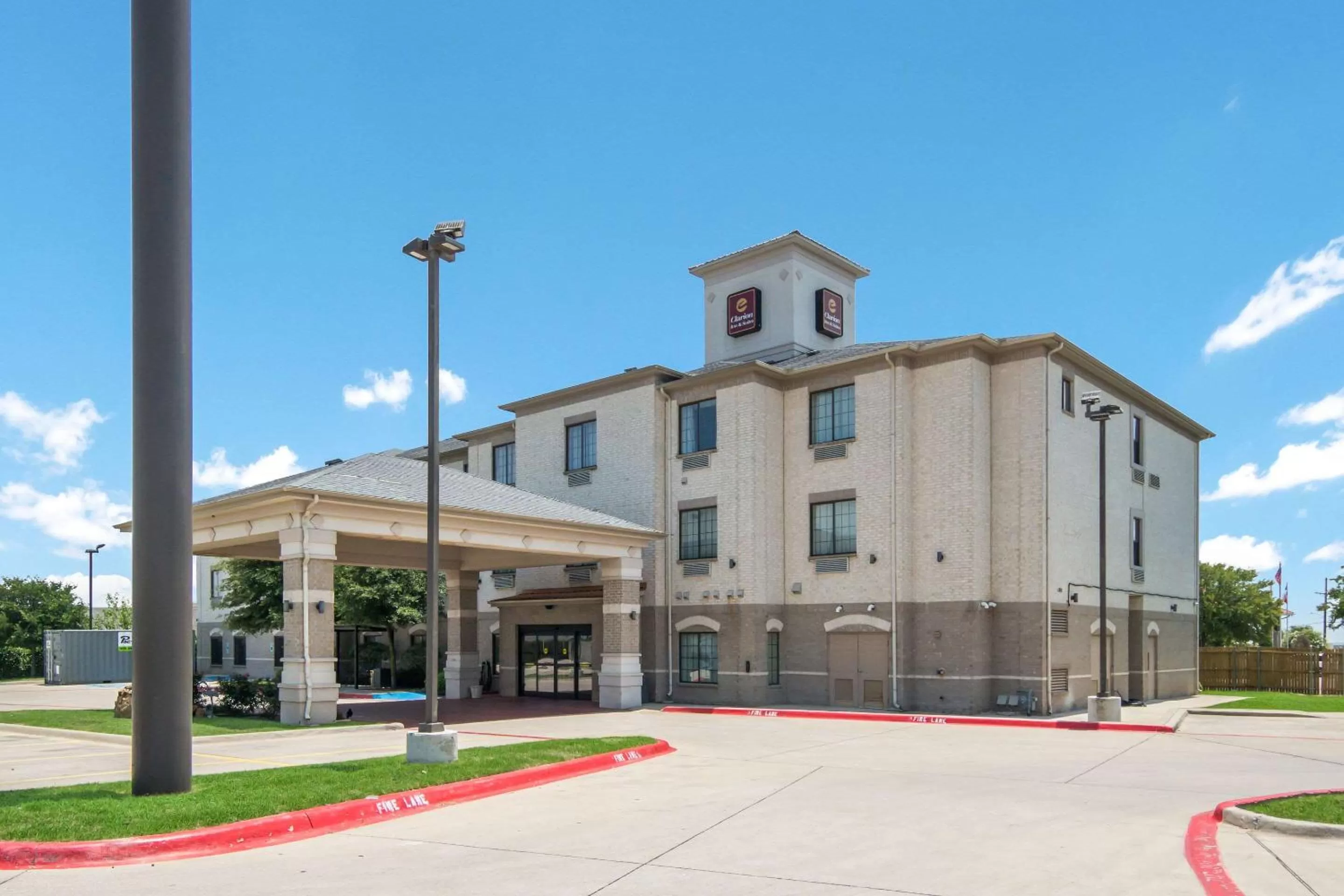 Clarion Inn & Suites Weatherford South