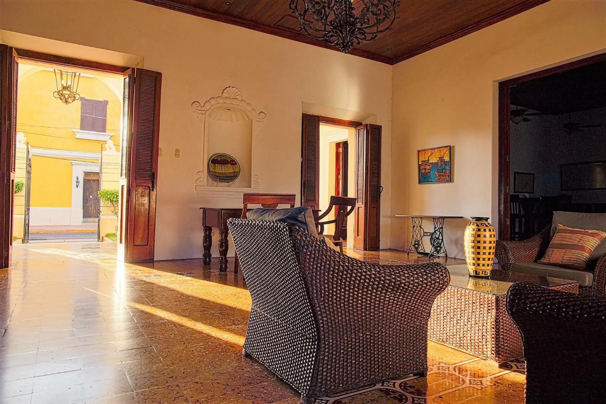 Swimming pool in Hotel la Perla Leon