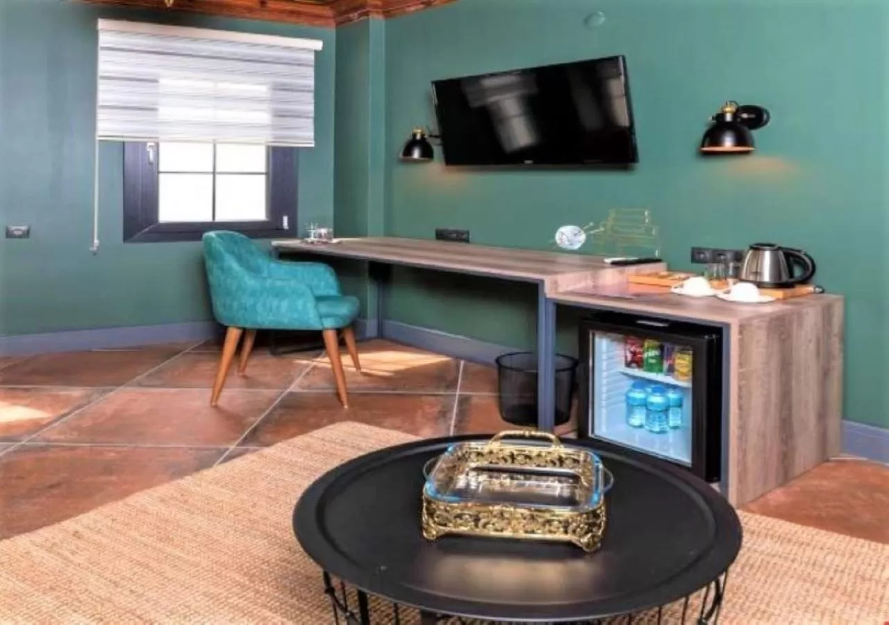 TV and multimedia in Sunset Hotel Marmaris