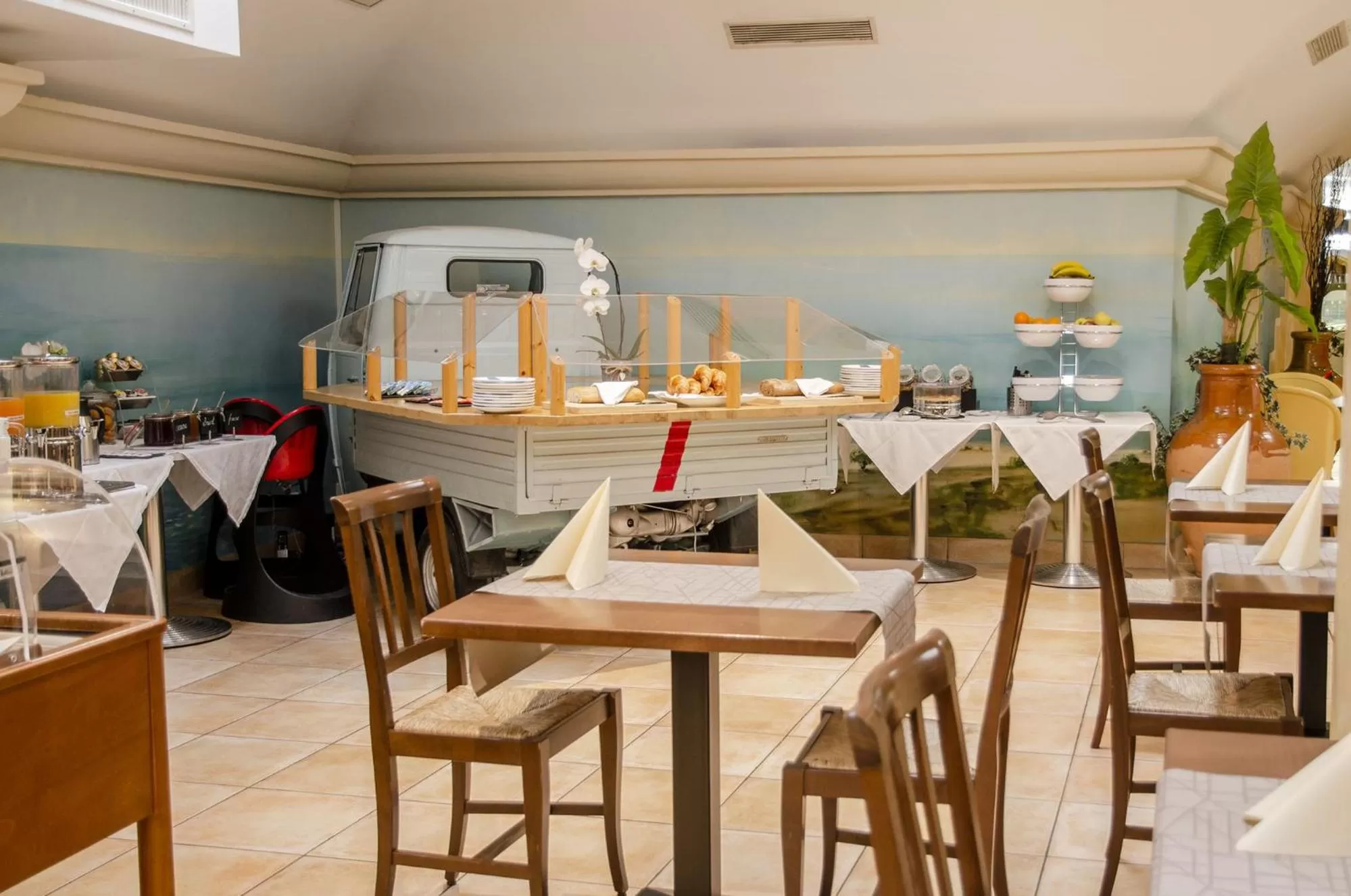 Breakfast in Hotel du Faucon