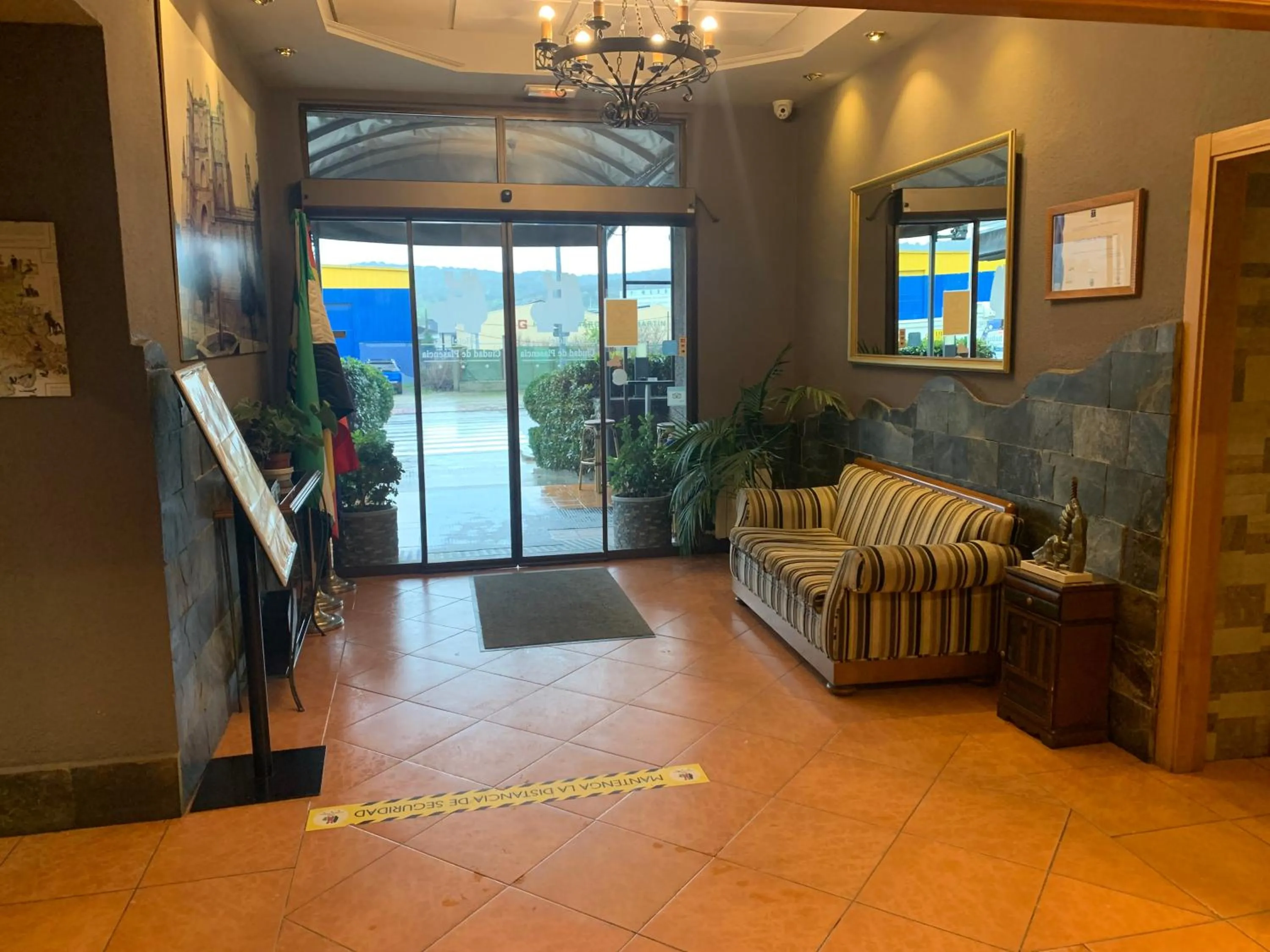 Lobby or reception in Hotel Ciudad de Plasencia