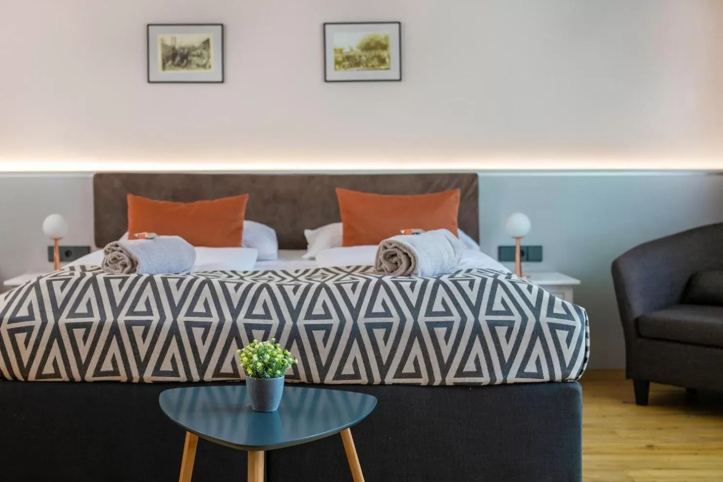 Bedroom, Bed in Hotel Alpenblick Kreischberg