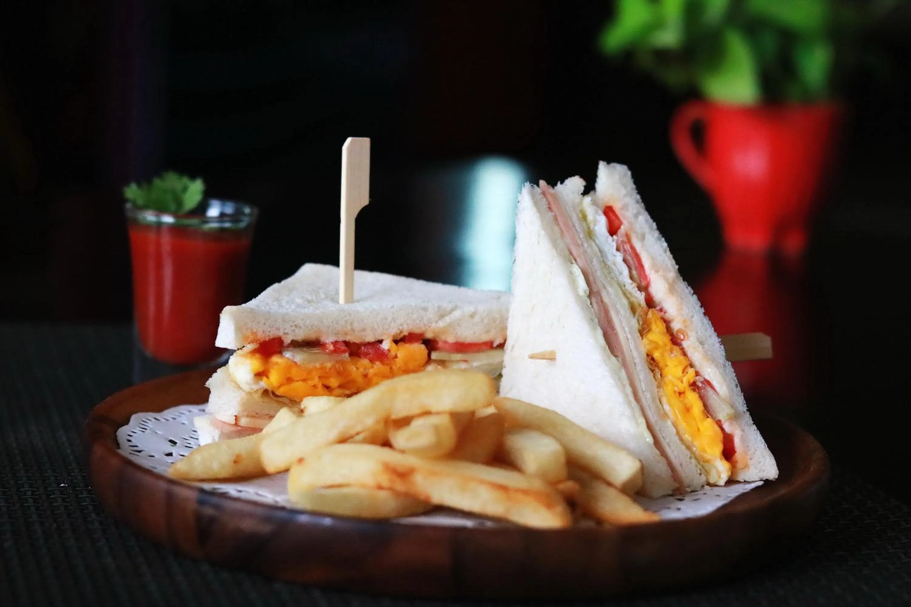 Food and drinks in Star Hotel Chiang Mai - SHA Extra Pus