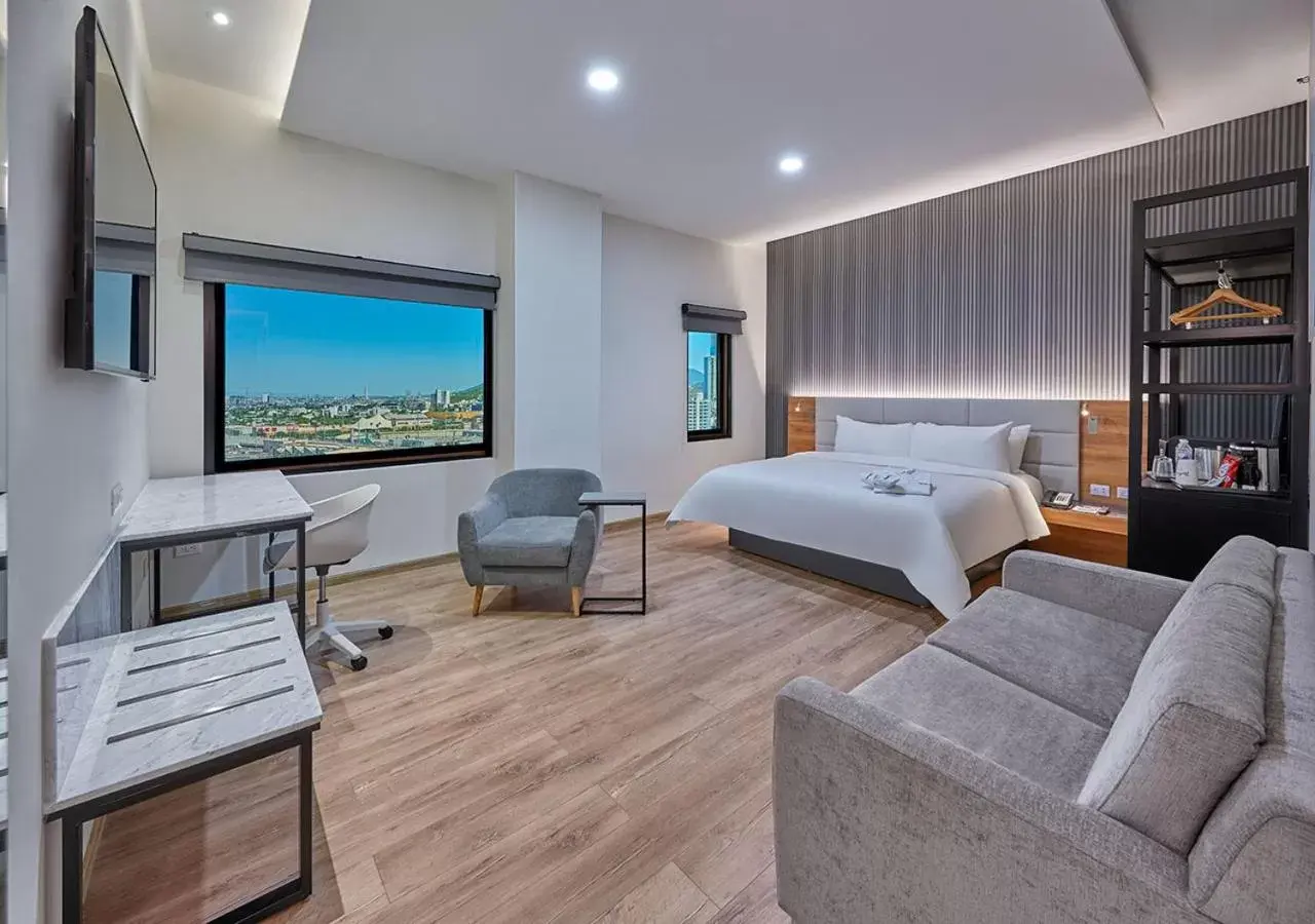 Premium Suite - Non-Smoking in Radisson Hotel Monterrey San Jeronimo Premium Suite - Non-Smoking in Radisson Hotel Monterrey San Jeronimo