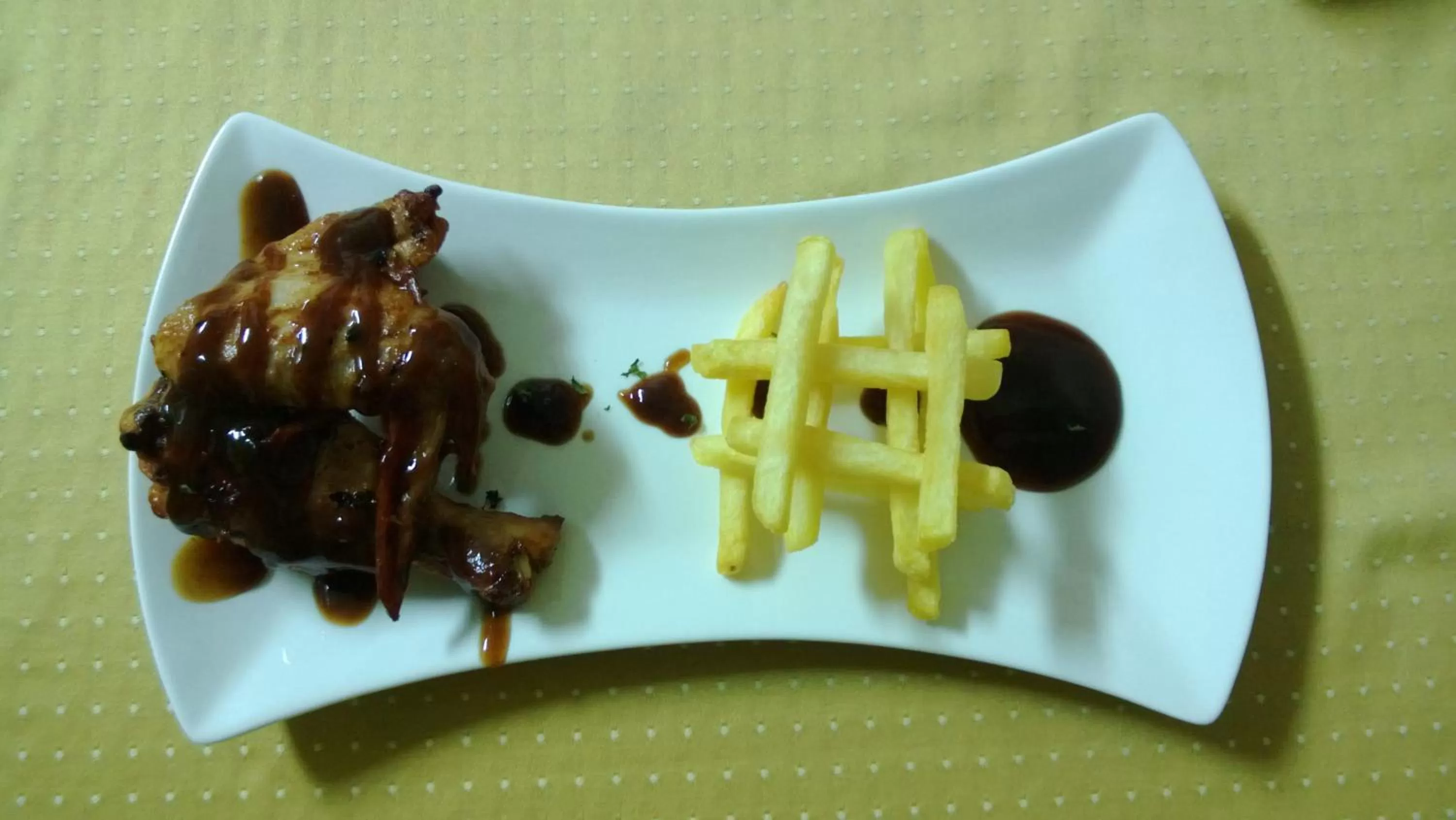 Food and drinks in The Red Hut Inn