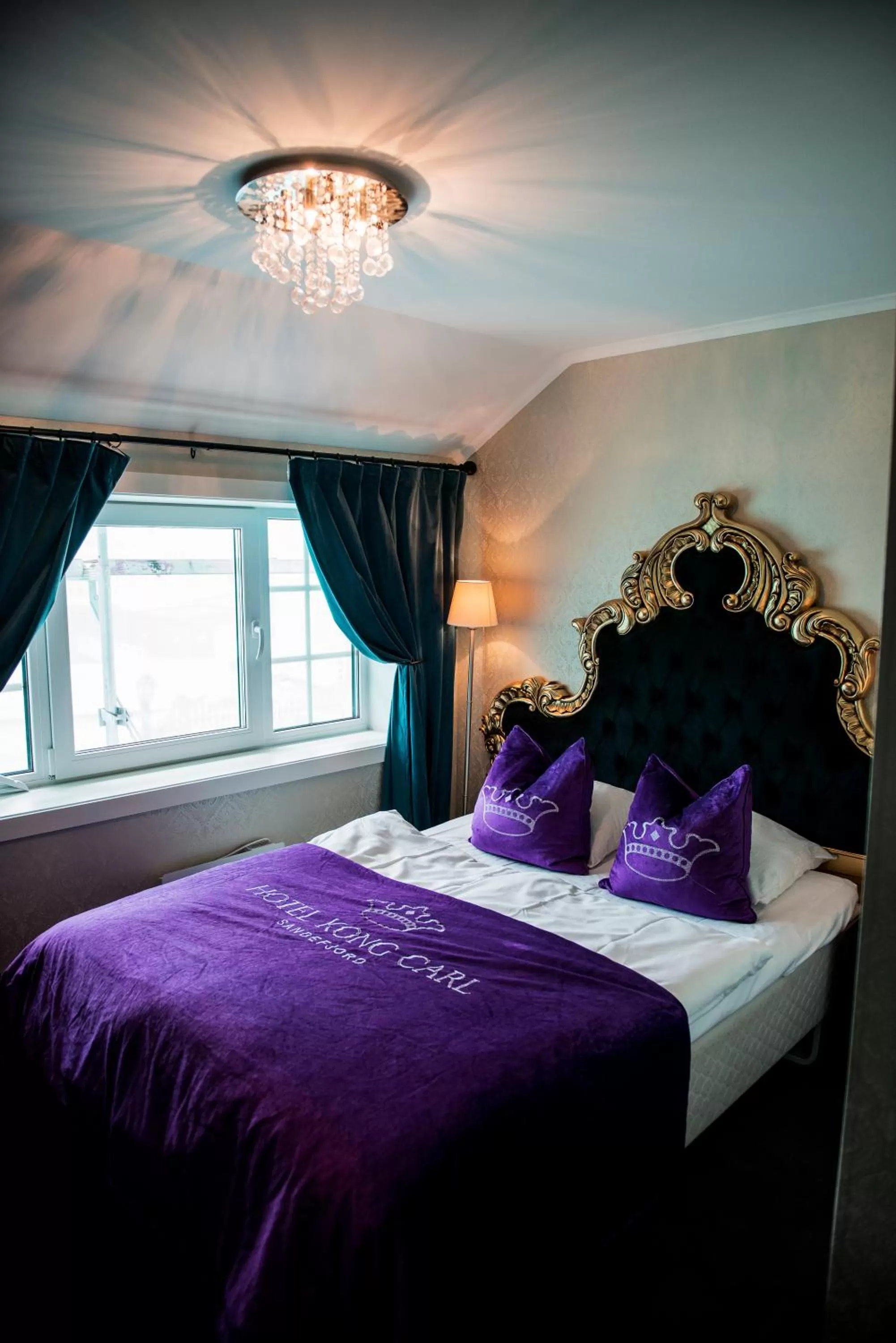 Bed in Hotel Kong Carl - Unike Hoteller