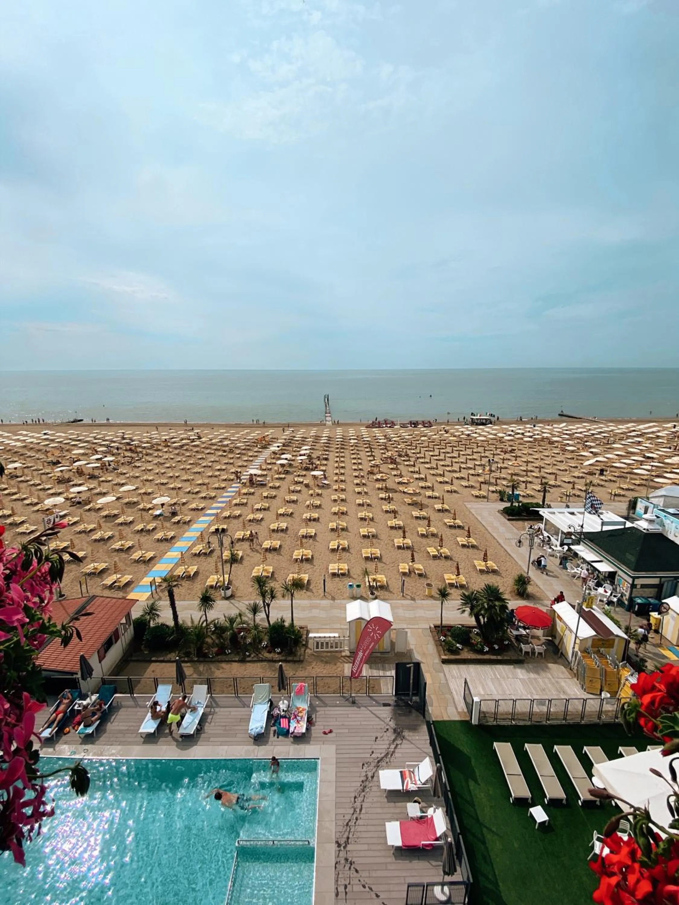 Swimming pool in Hotel Adlon