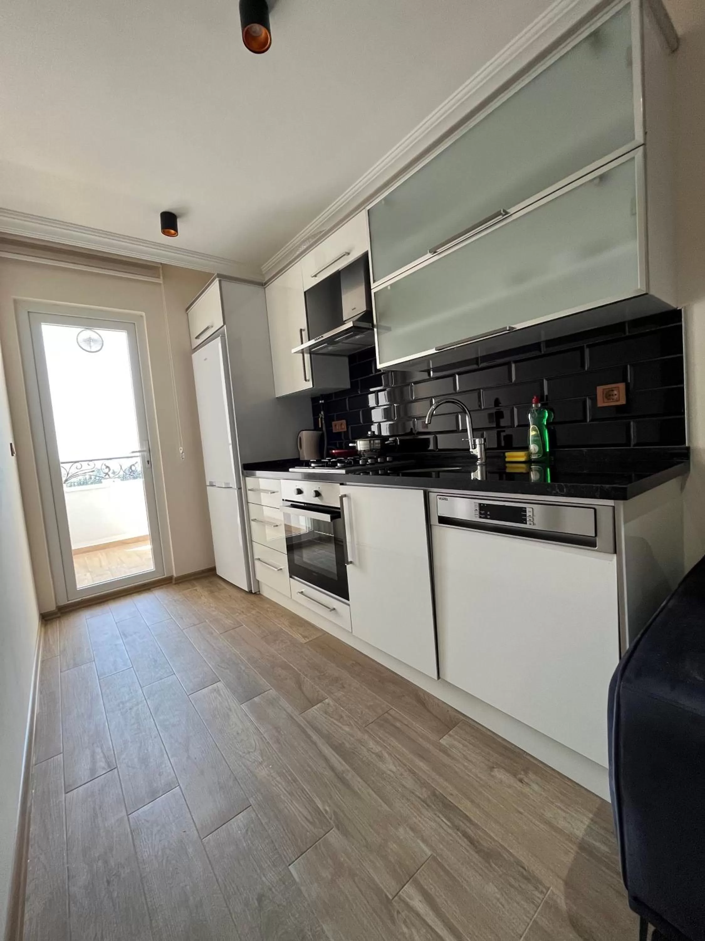 Kitchen or kitchenette in White House Apart