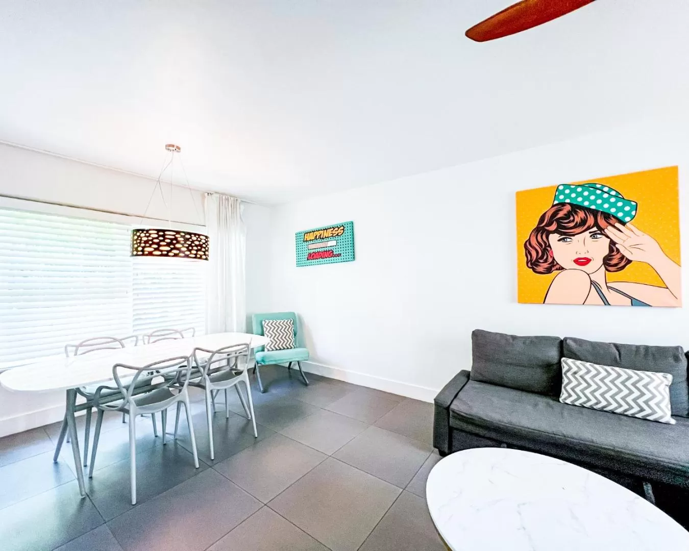 Dining area in Royal Palms Resort & Spa