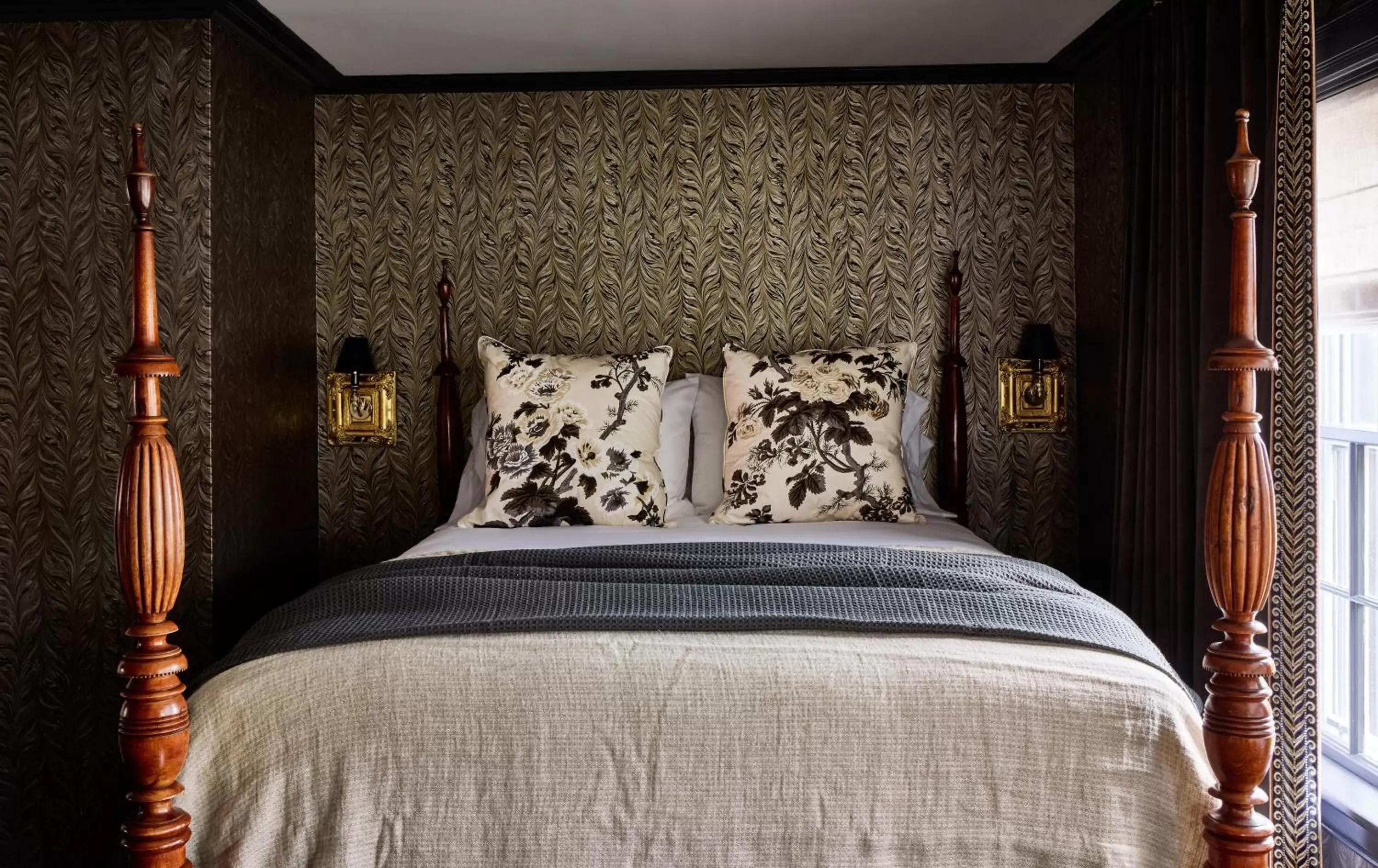 Nathaniel Lord Junior Suite in Kennebunkport Captains Collection Nathaniel Lord Junior Suite in Kennebunkport Captains Collection