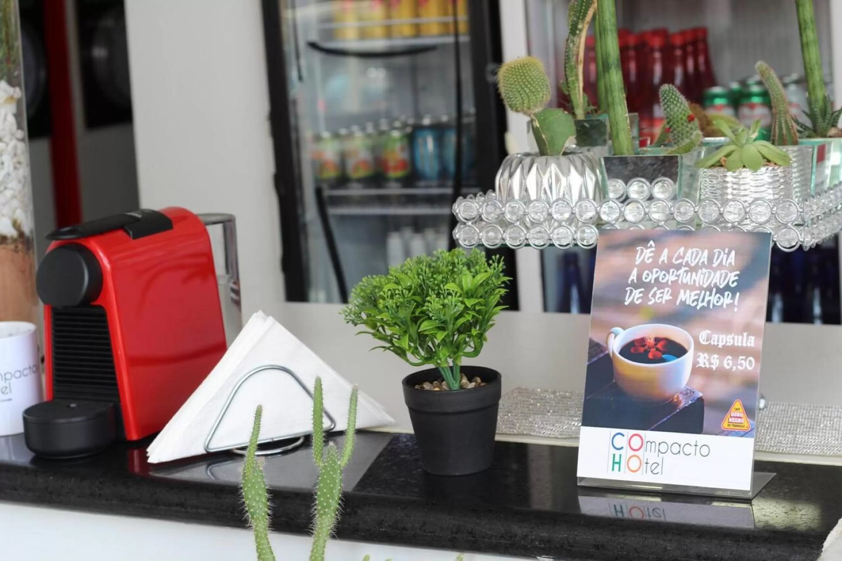 Restaurant/places to eat in Compacto Hotel Alphaville Campinas