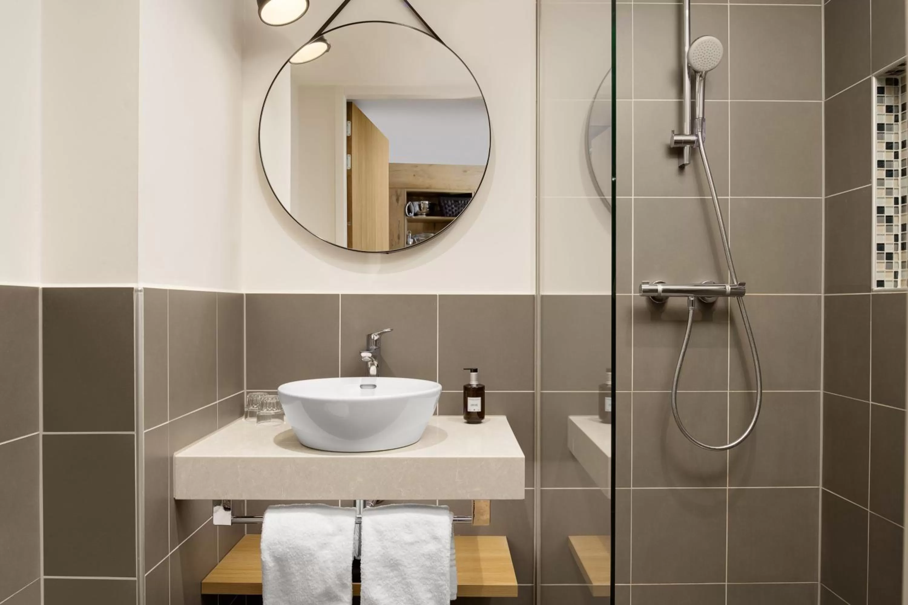 Bathroom in Residence Inn by Marriott Amsterdam Houthavens