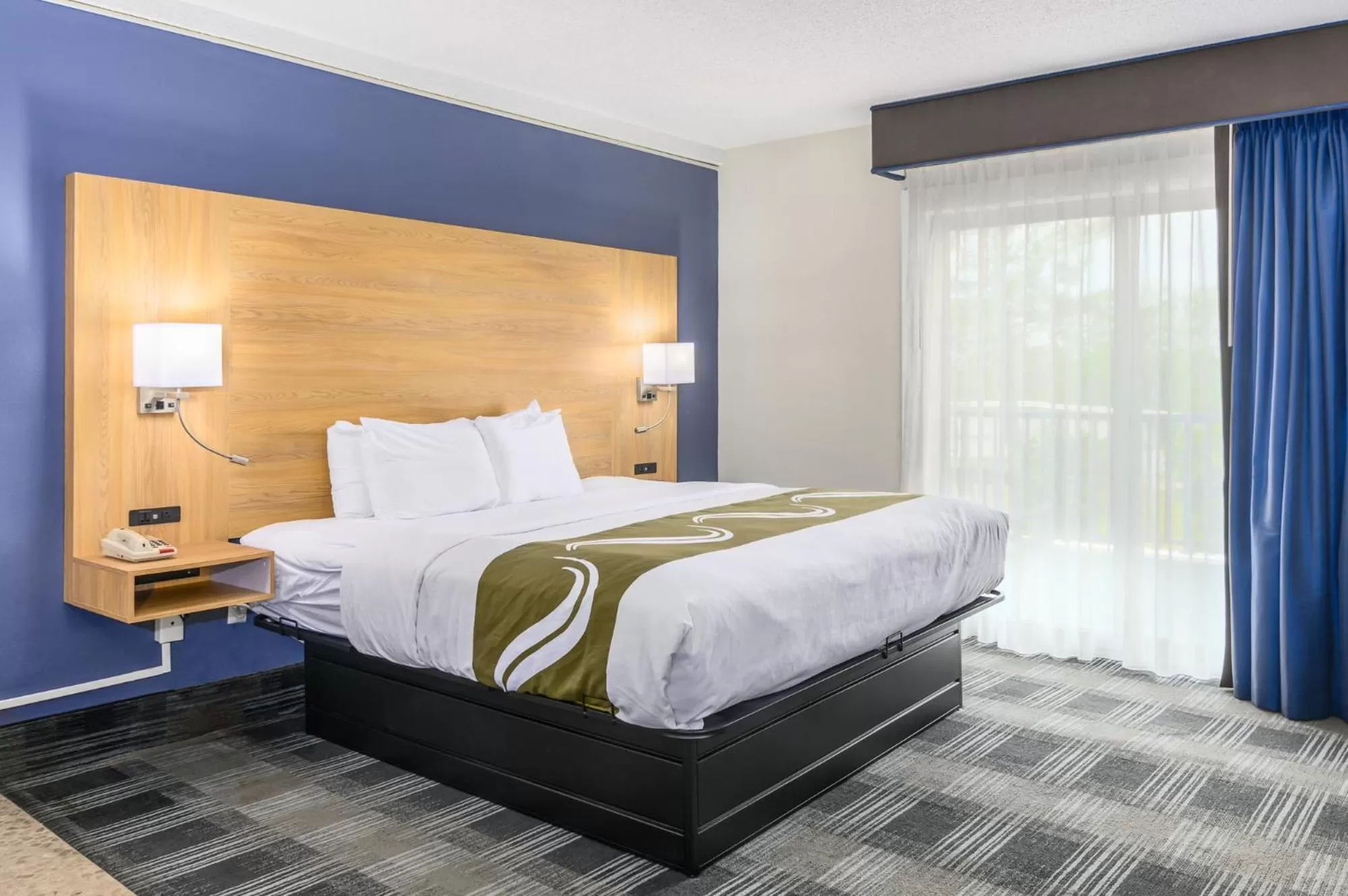 Photo of the whole room, Bed in Quality Inn