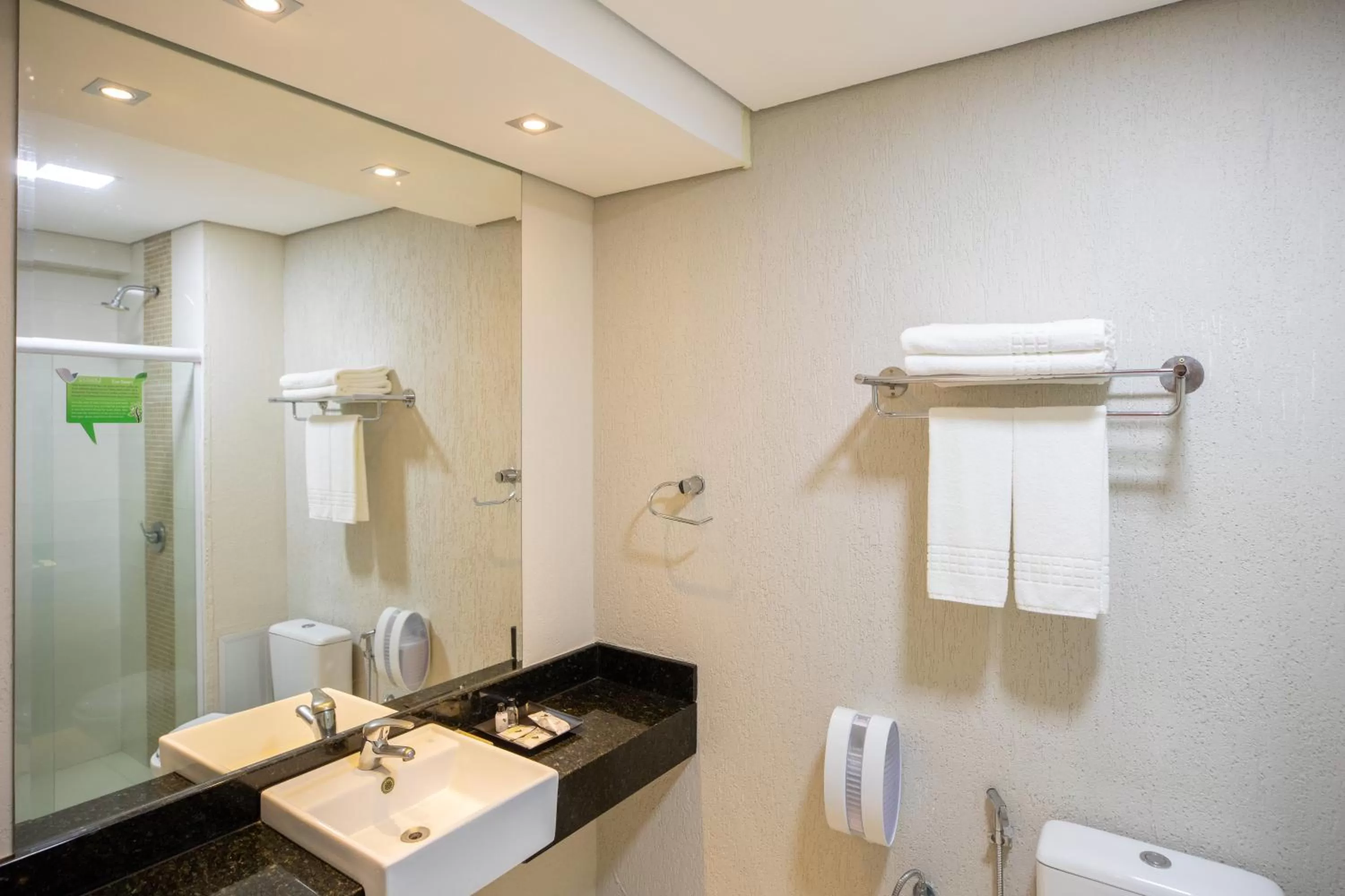 Bathroom in Viale Tower Hotel