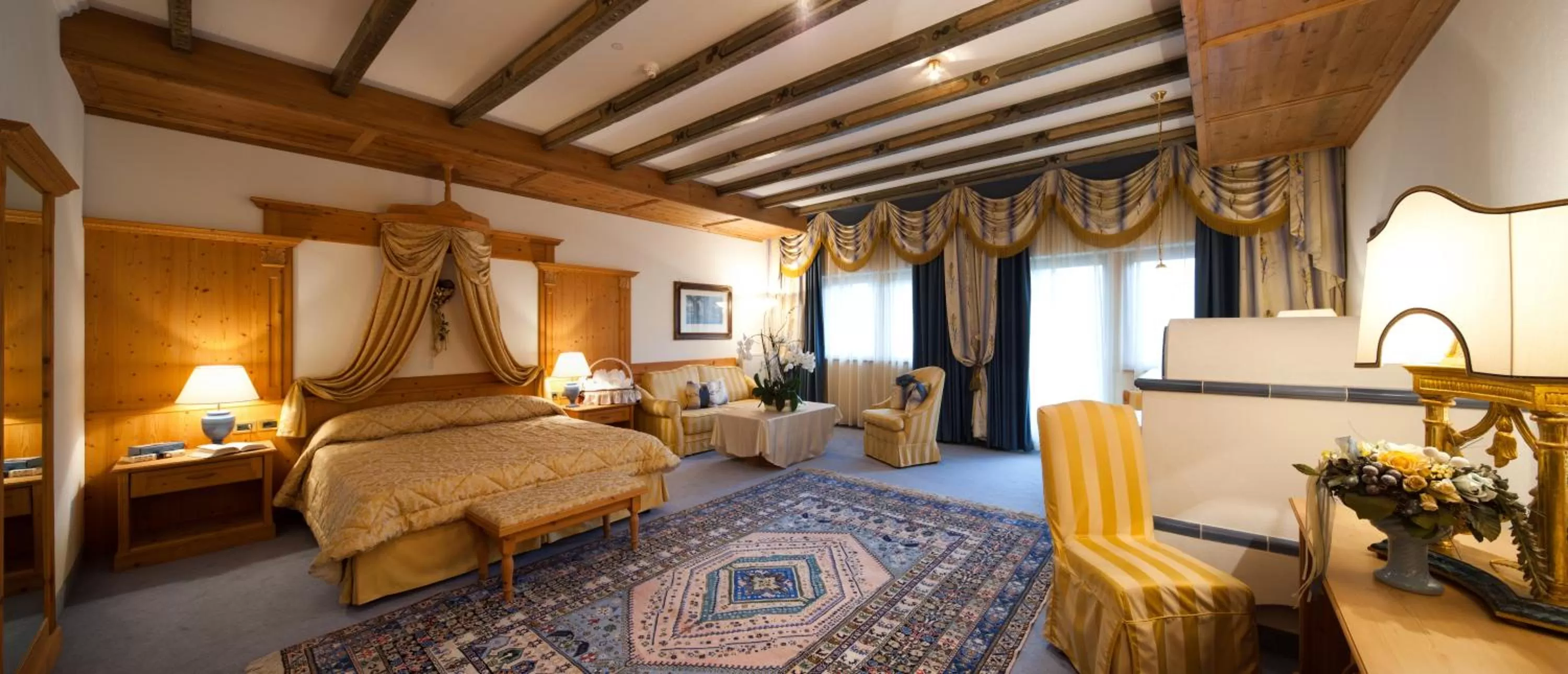 Photo of the whole room, Bed in Hotel Sassongher