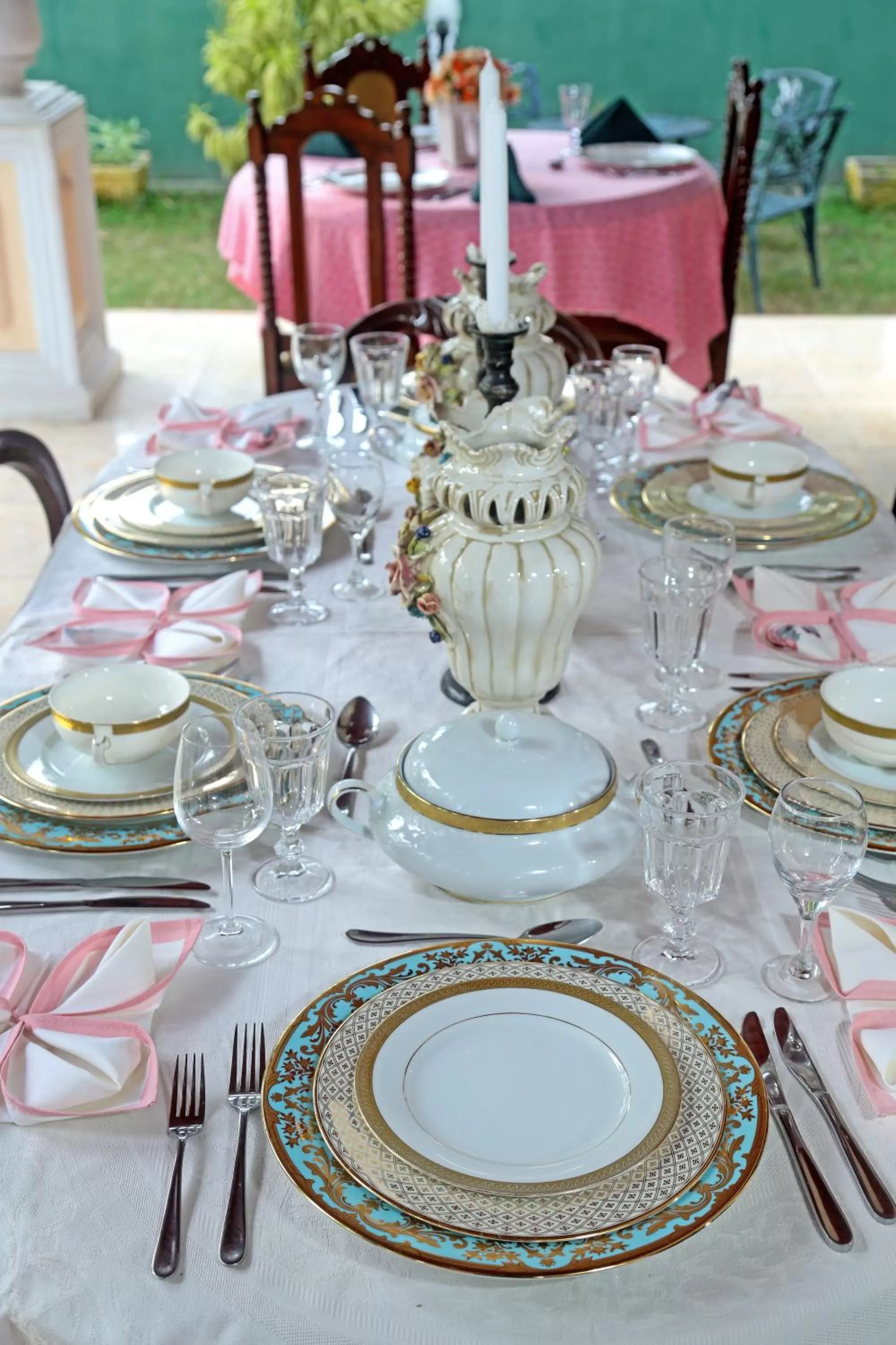 Breakfast in Villa Ceylon