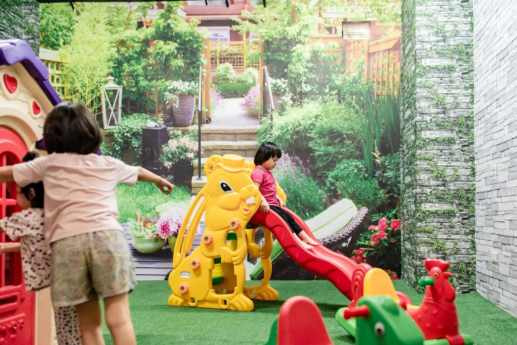 Children play ground in Grand Howard Hotel Bangkok