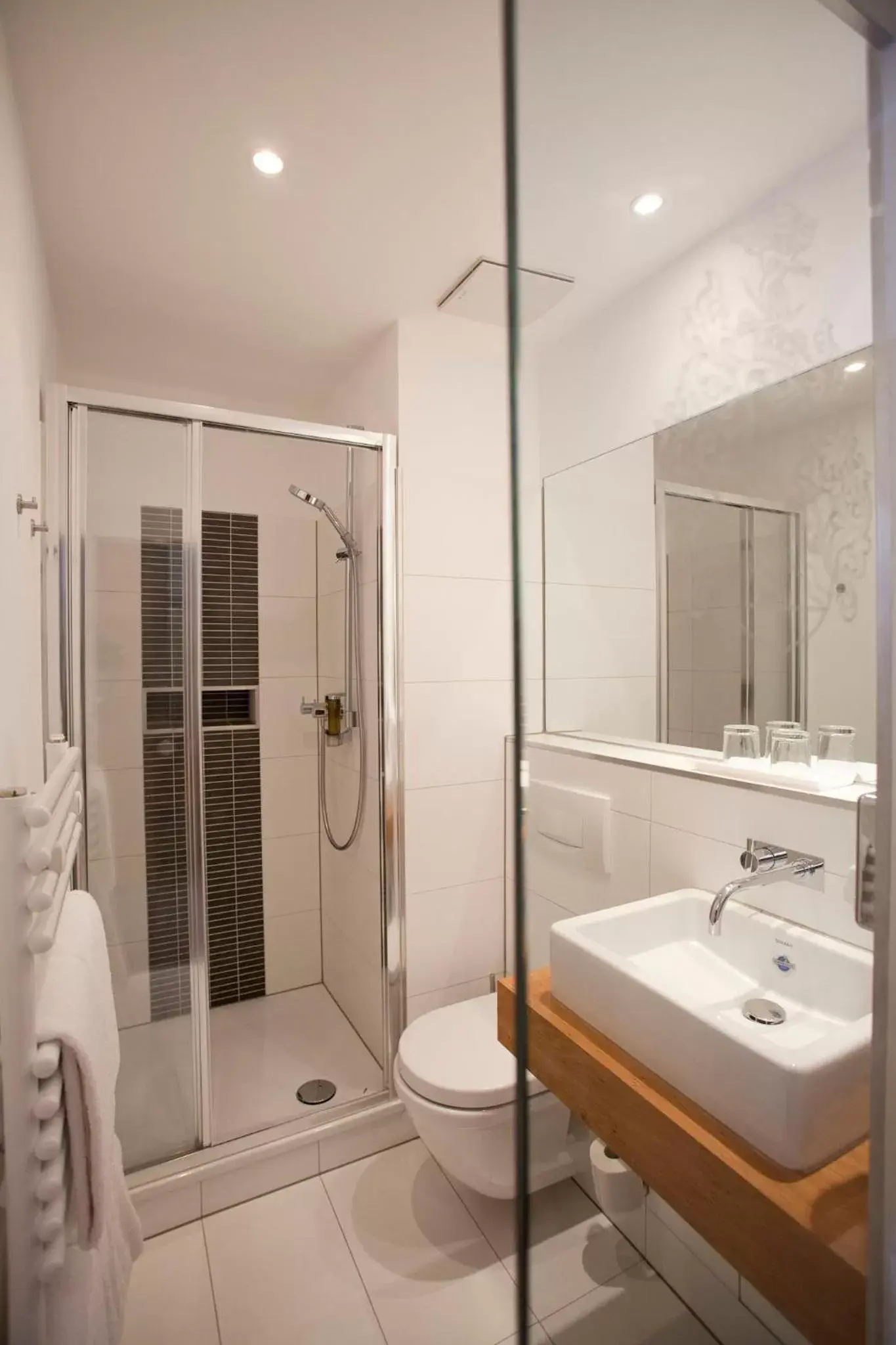 Business Double Room in Hotel Gräfrather Hof Business Double Room in Hotel Gräfrather Hof