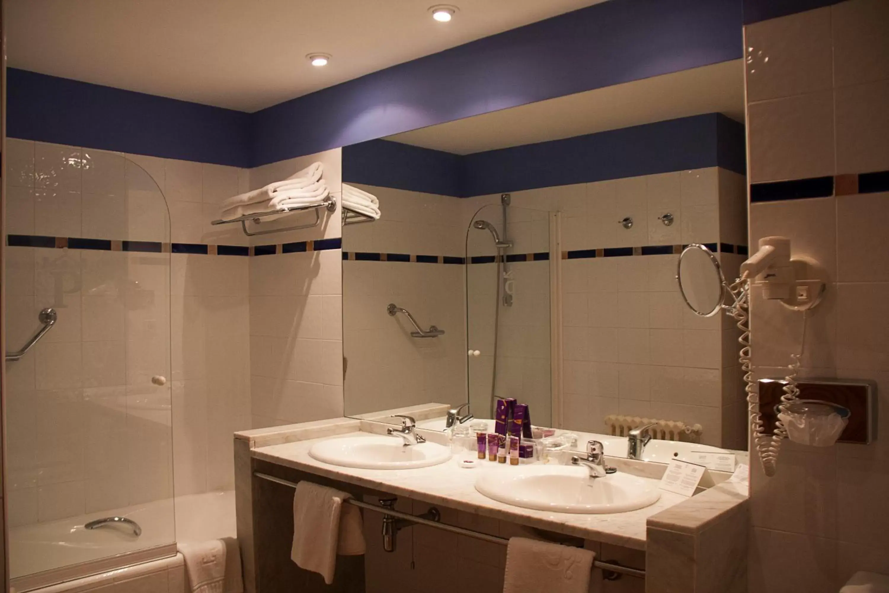 Standard Double Room in Parador de Benicarló Standard Double Room in Parador de Benicarló