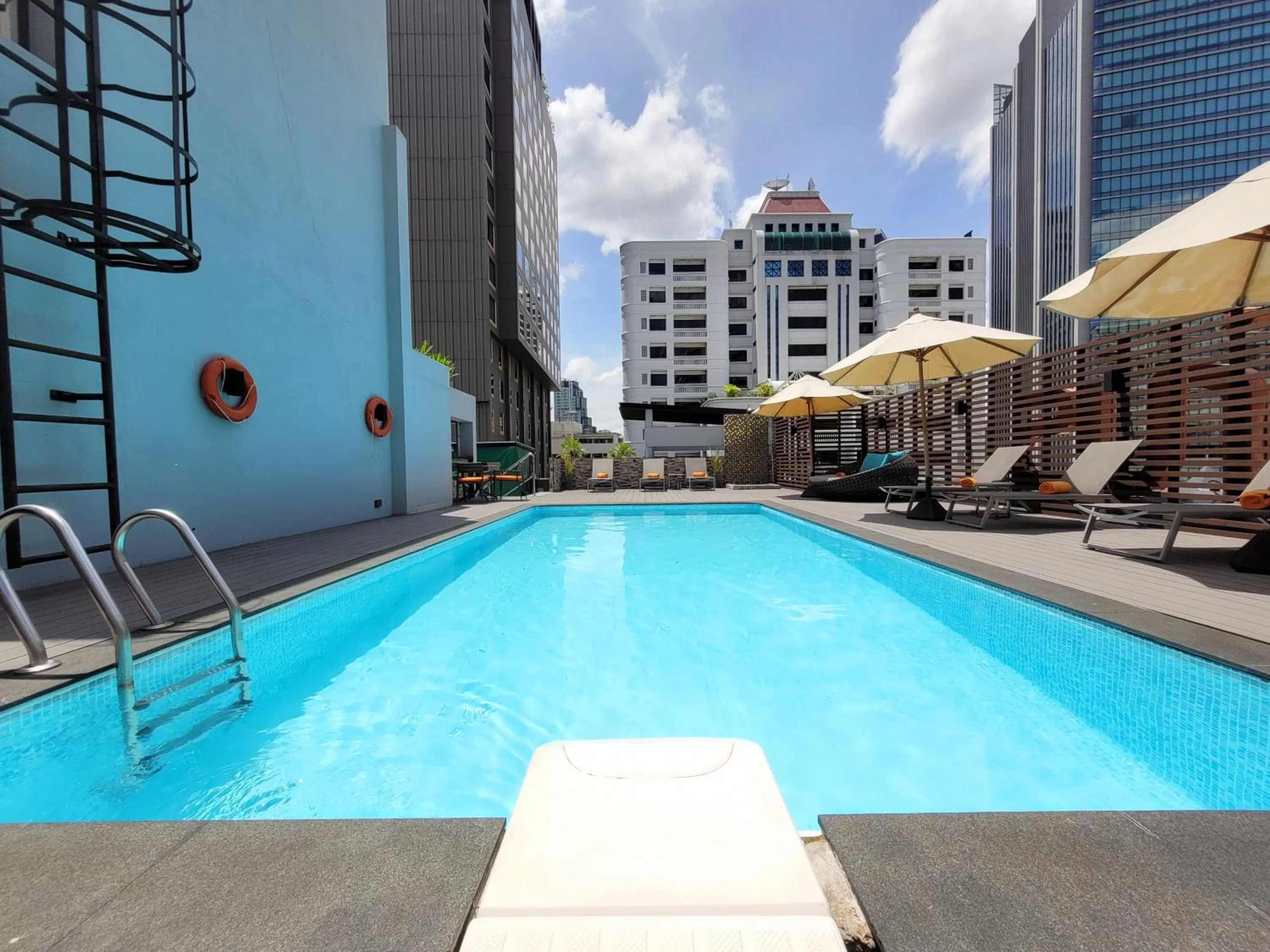 Swimming pool in Citrus Suites Sukhumvit 6 by Compass Hospitality