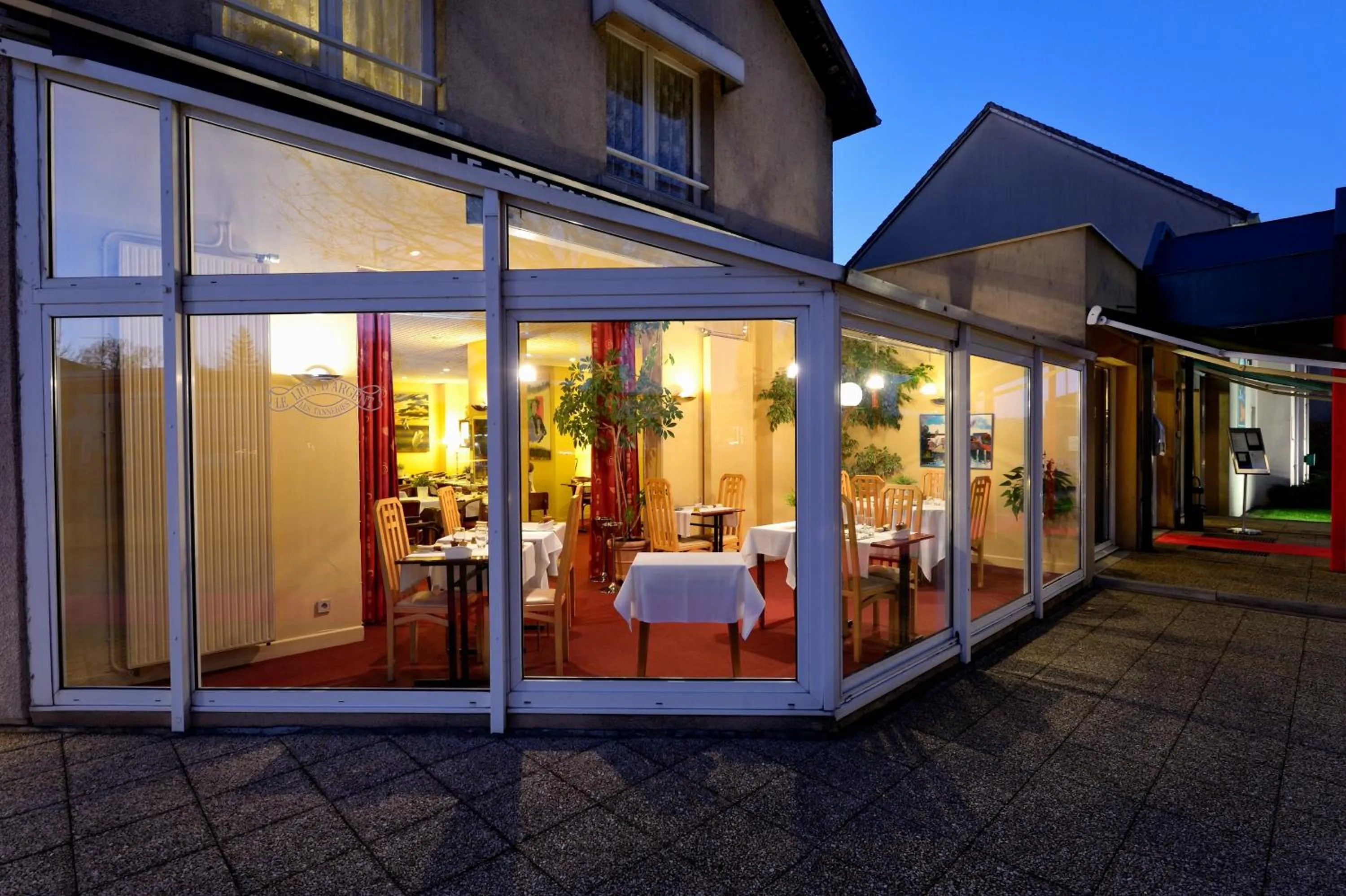 Facade/entrance in Logis Hôtel Restaurant Du Lion D'argent Et Des Tanneries