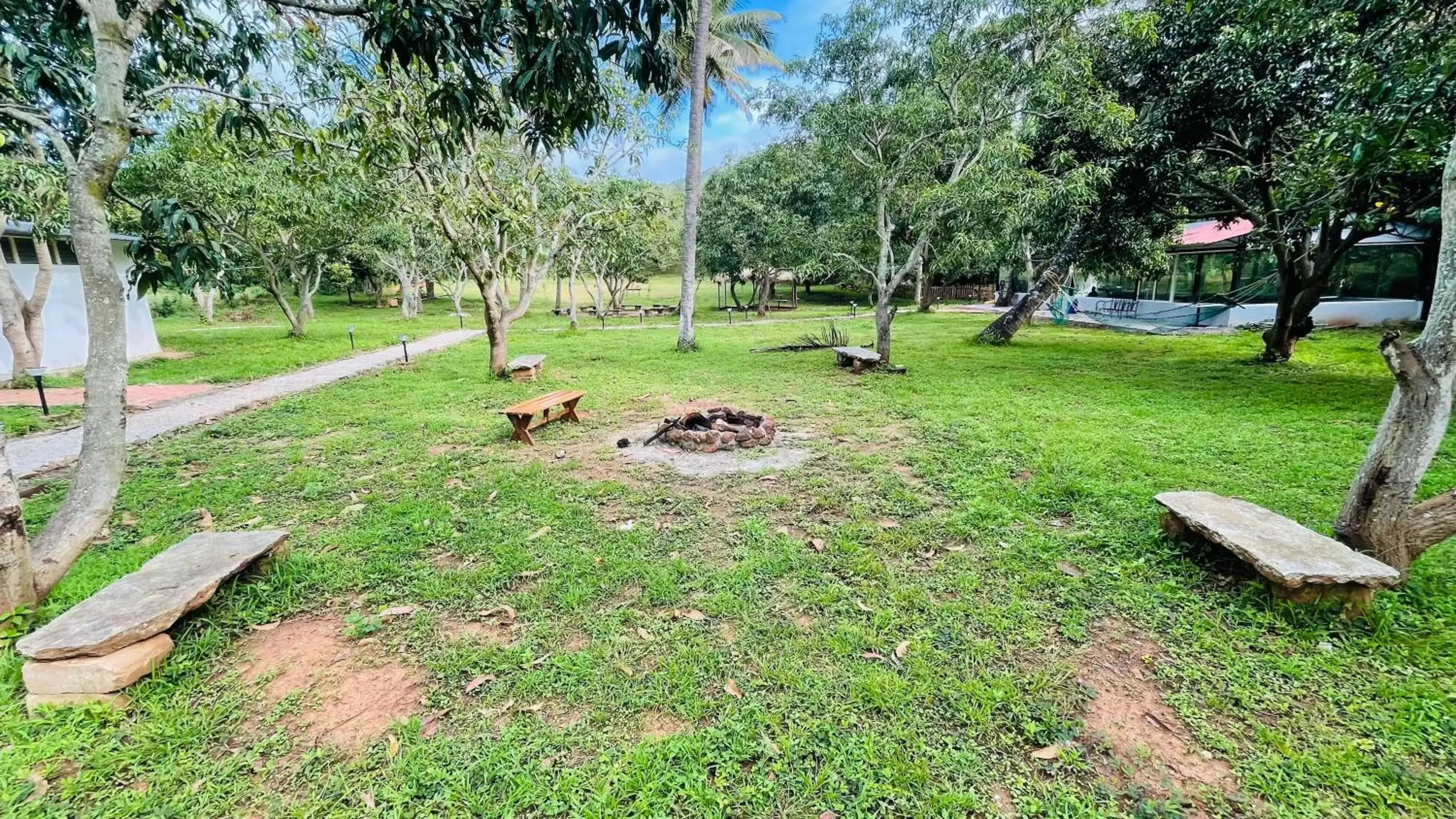 Tent in Commune18 Tent in Commune18