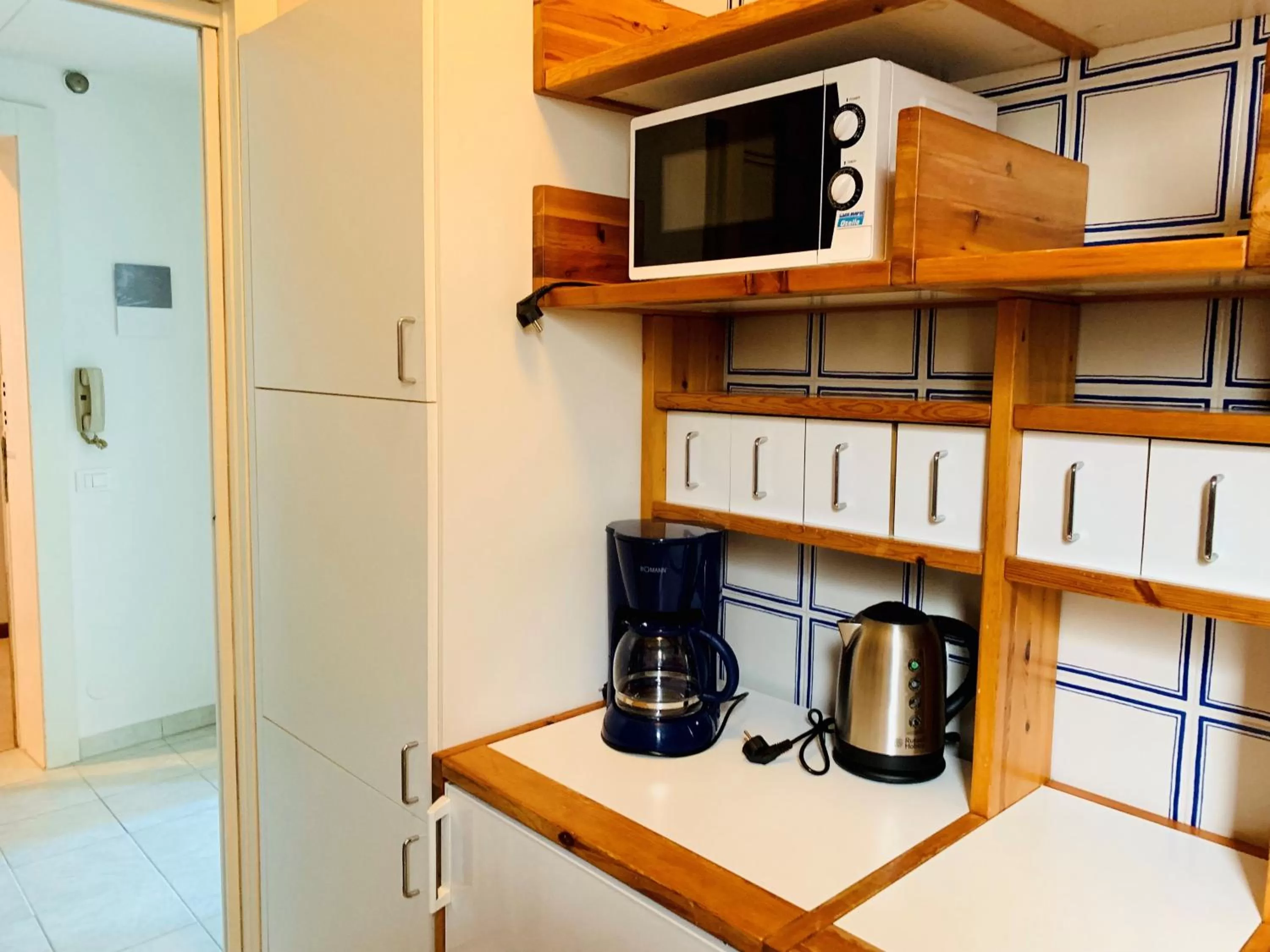 Kitchen or kitchenette in Front Lake Apartment Bardolino