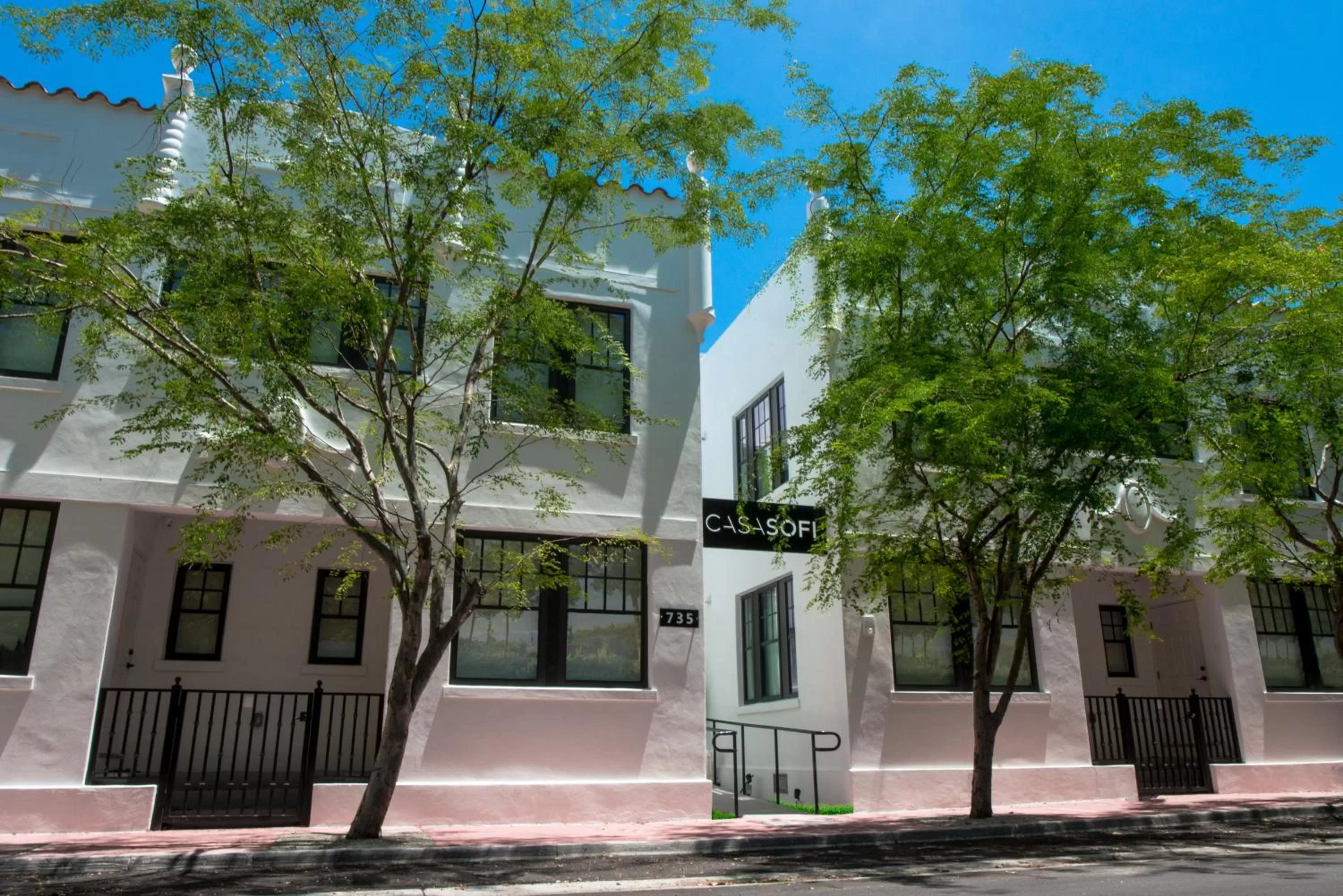 Property building in Casa Sofi