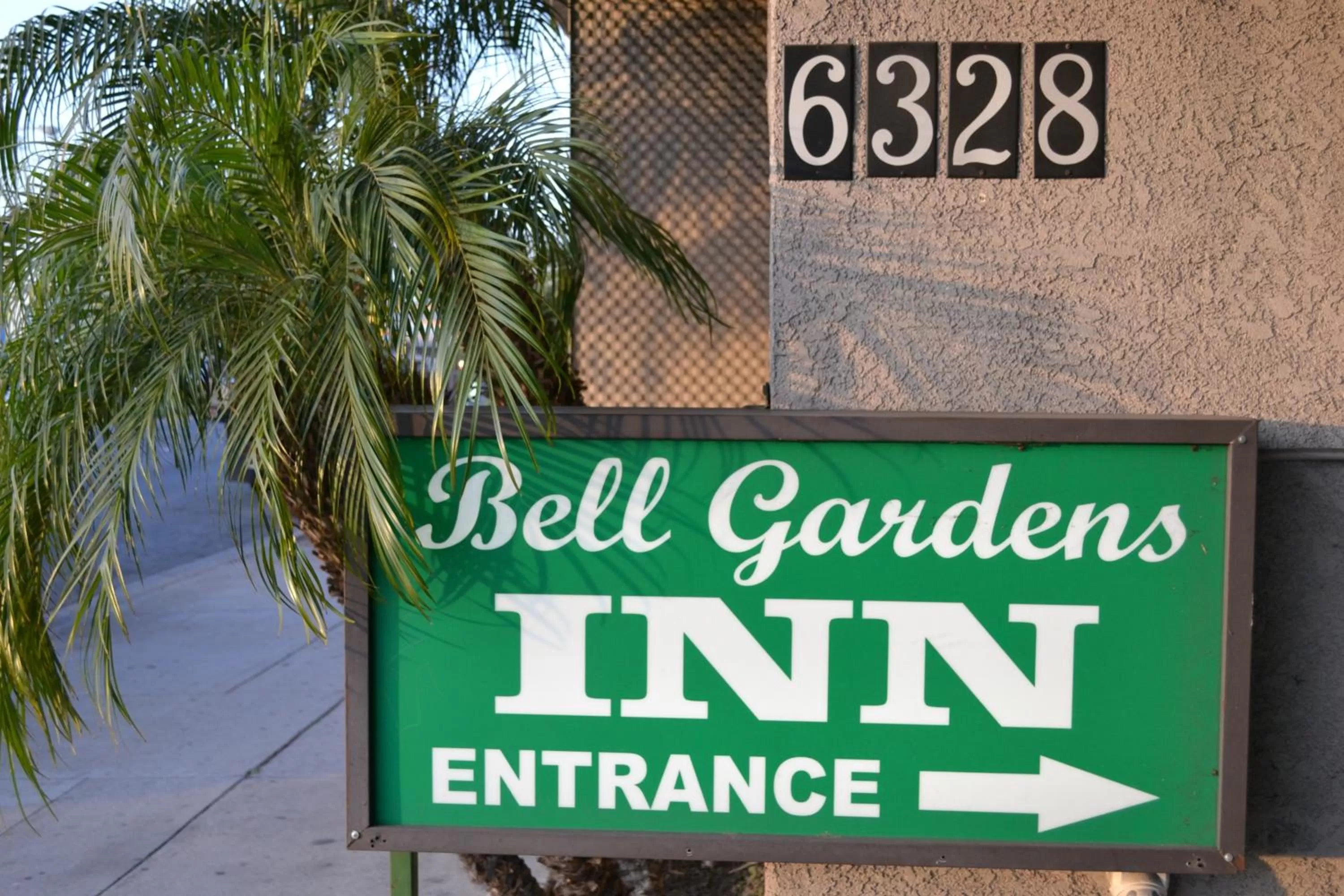 Property building in Bell Gardens Inn Los Angeles - Bell Gardens