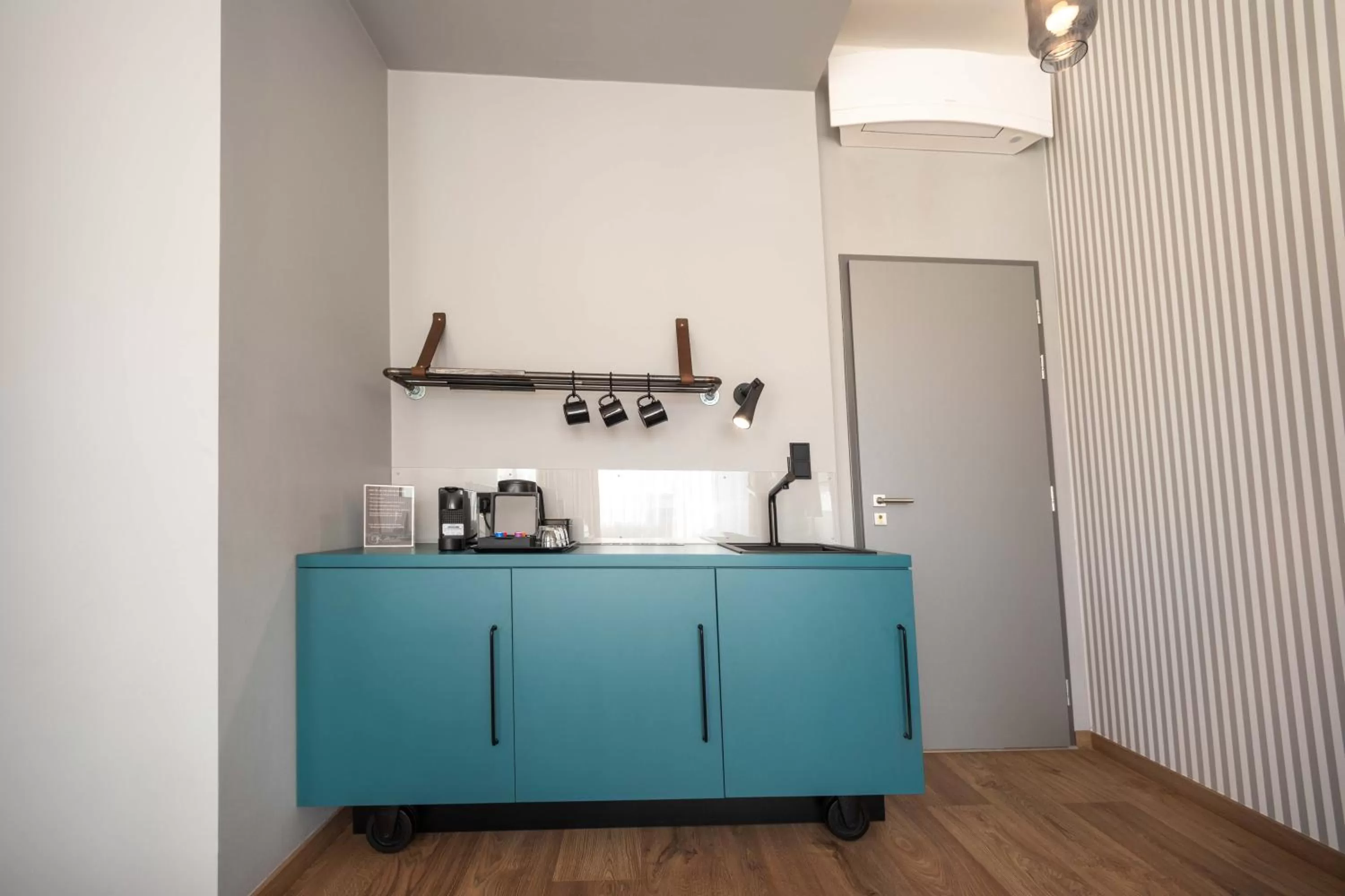 Coffee/tea facilities in Miss Sophie's Downtown