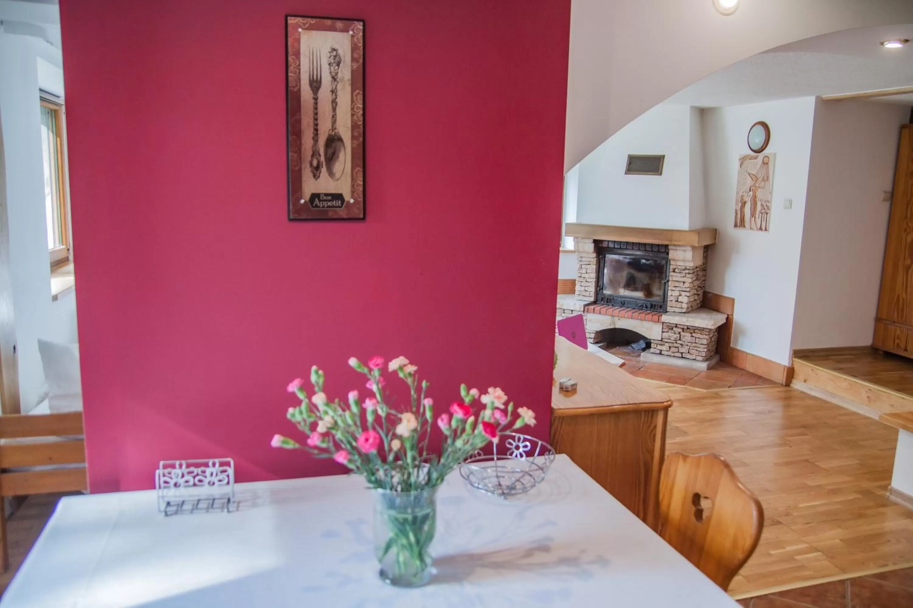 Kitchen or kitchenette in POKOJE GOŚCINNE WILCZNIK 12