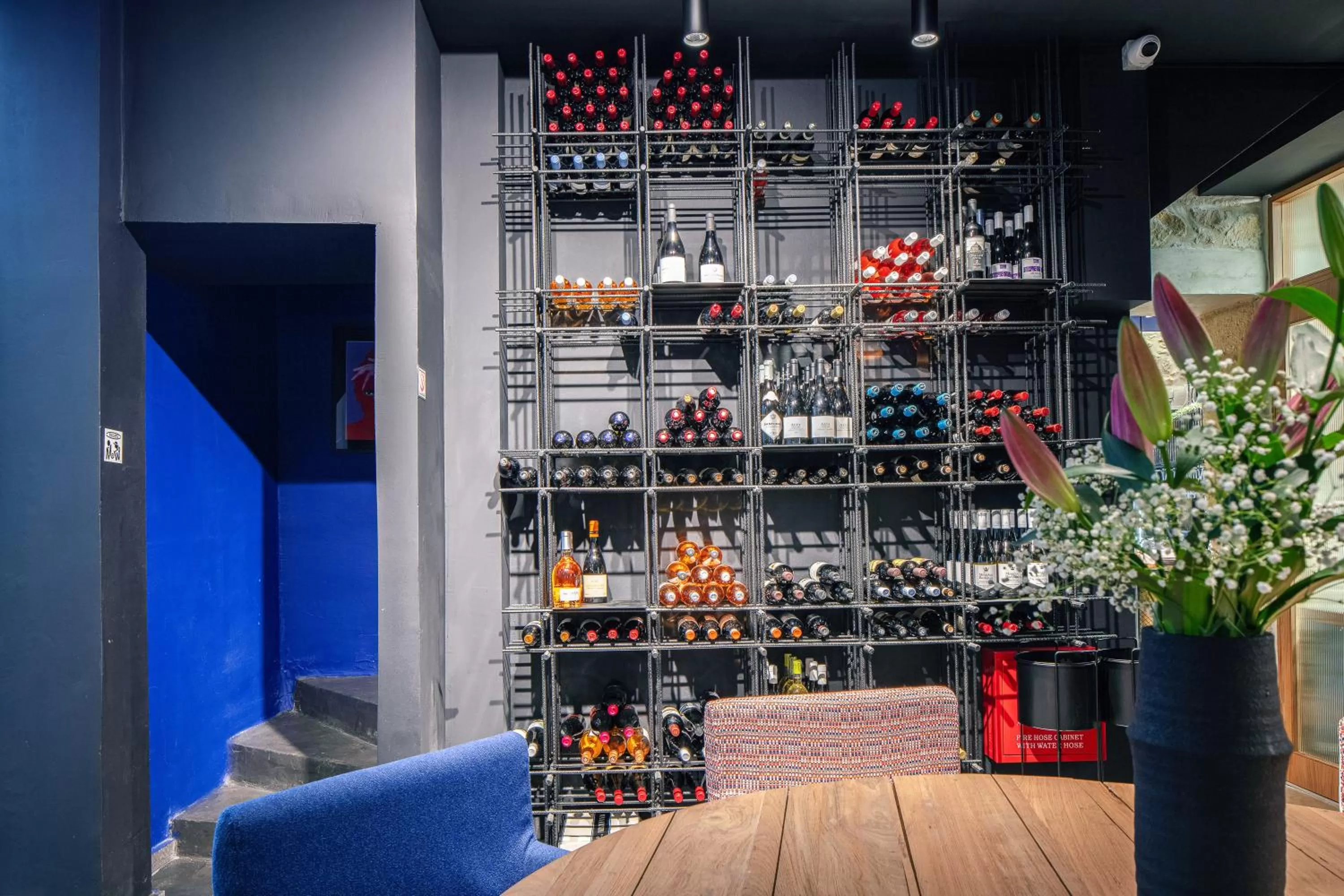 Lounge or bar in Chapter 02 Gallery Suites