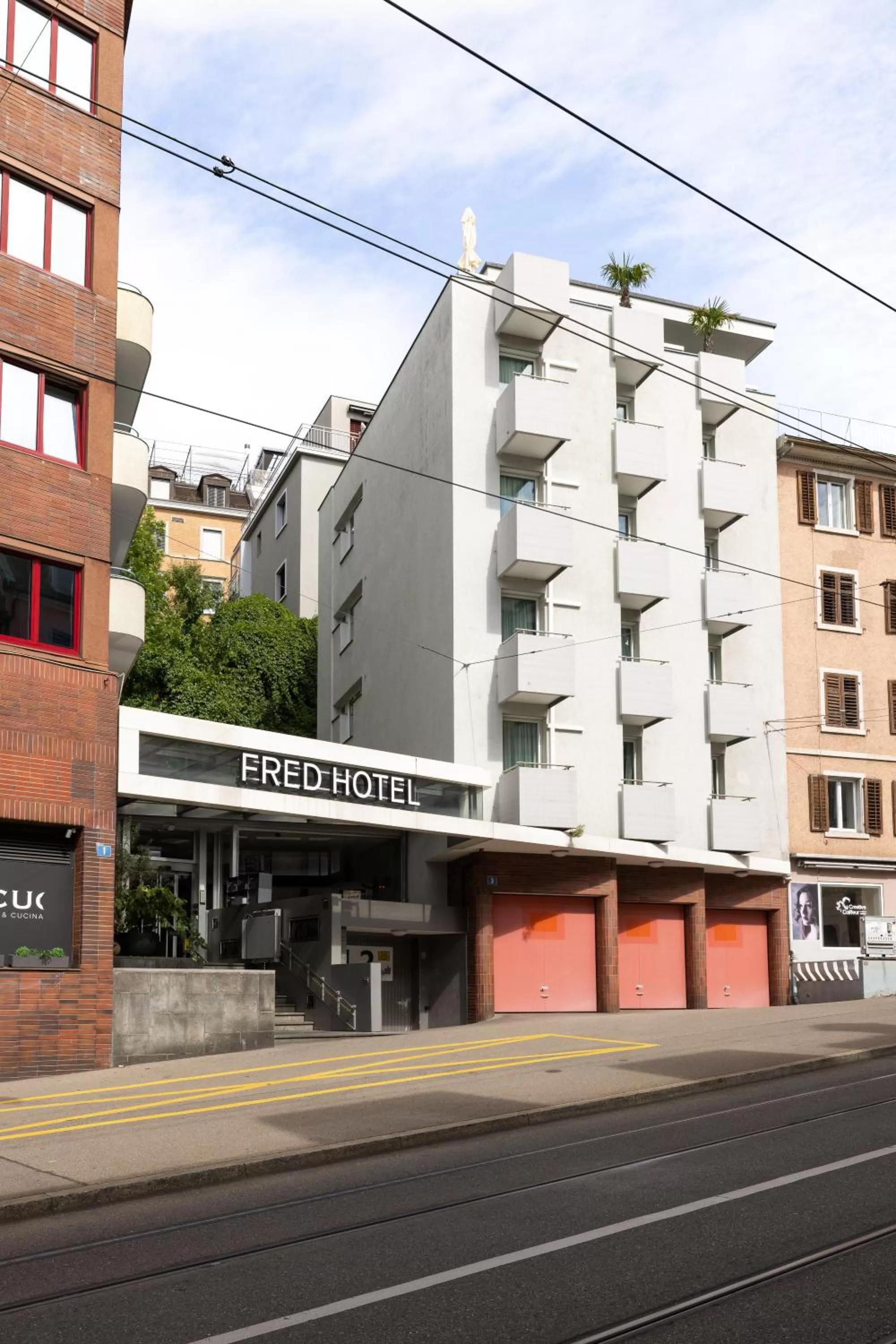 Facade/entrance in Fred Hotel Leonhardstrasse - Mobile Check-in