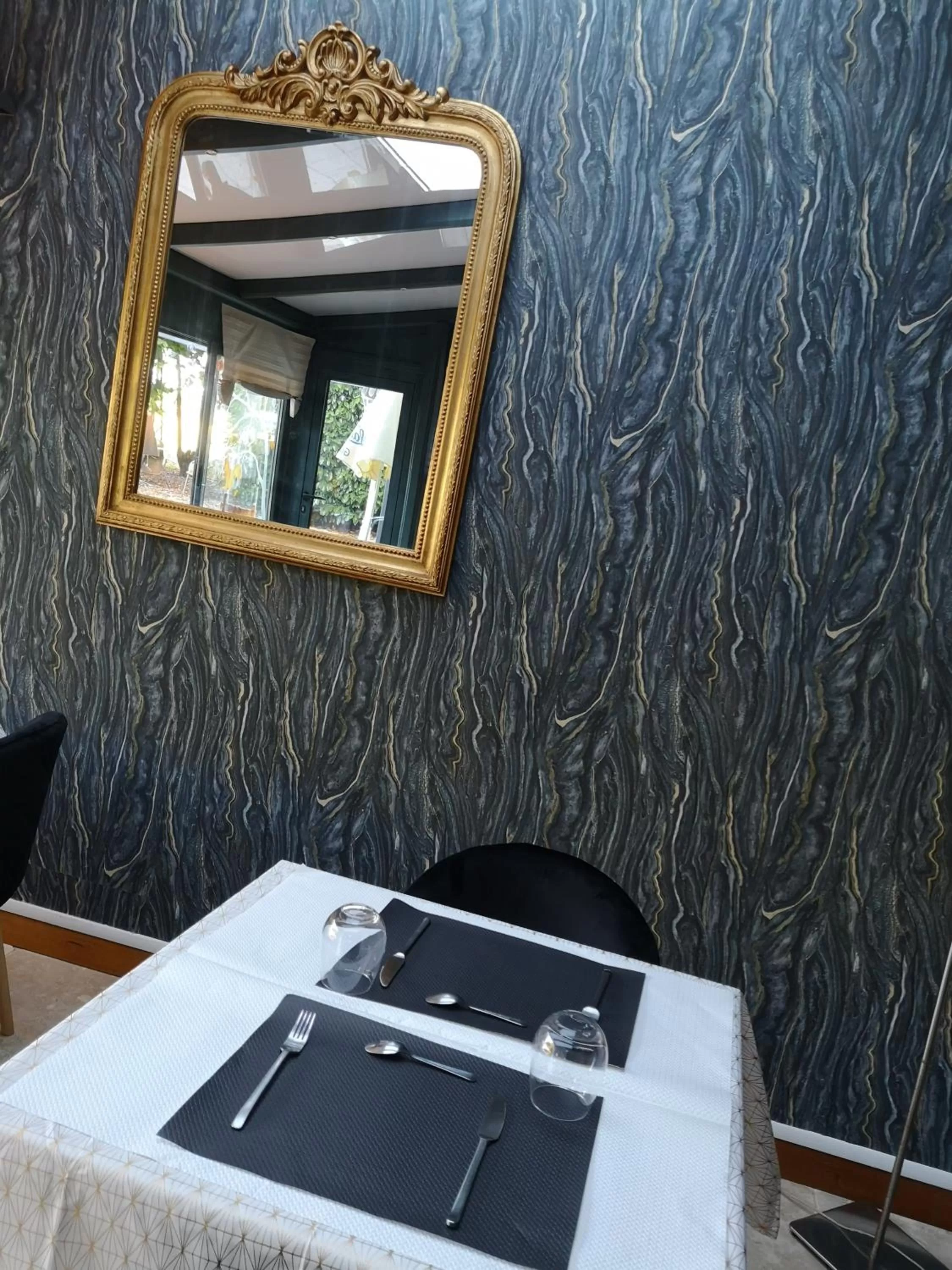 Restaurant/places to eat, Bed in Domaine de la Borde