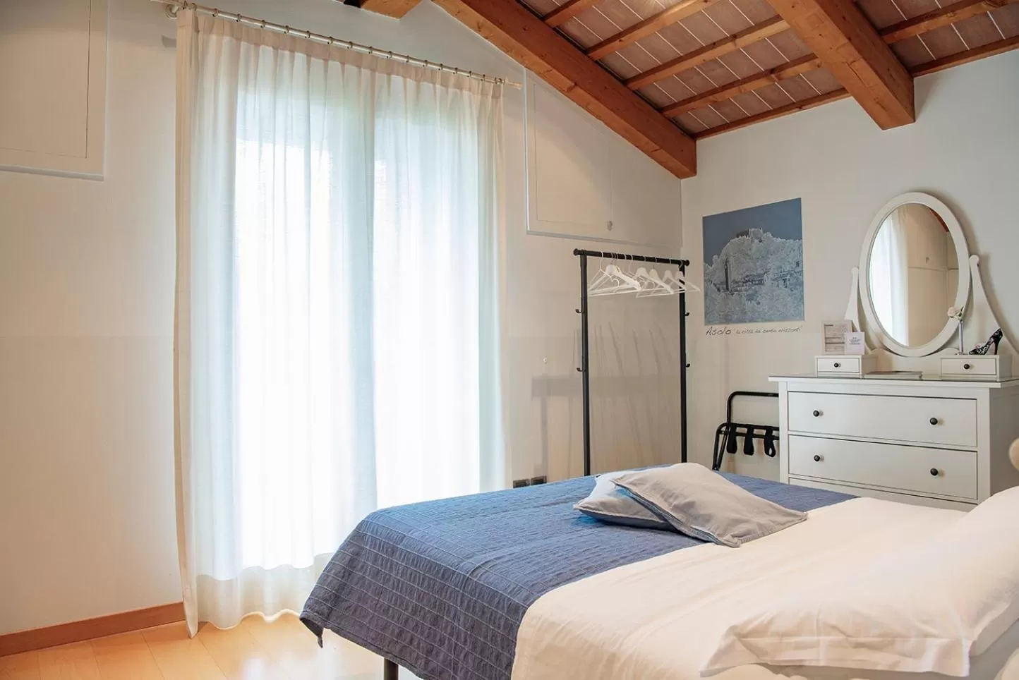 Bedroom, Bed in Rosa del Grappa