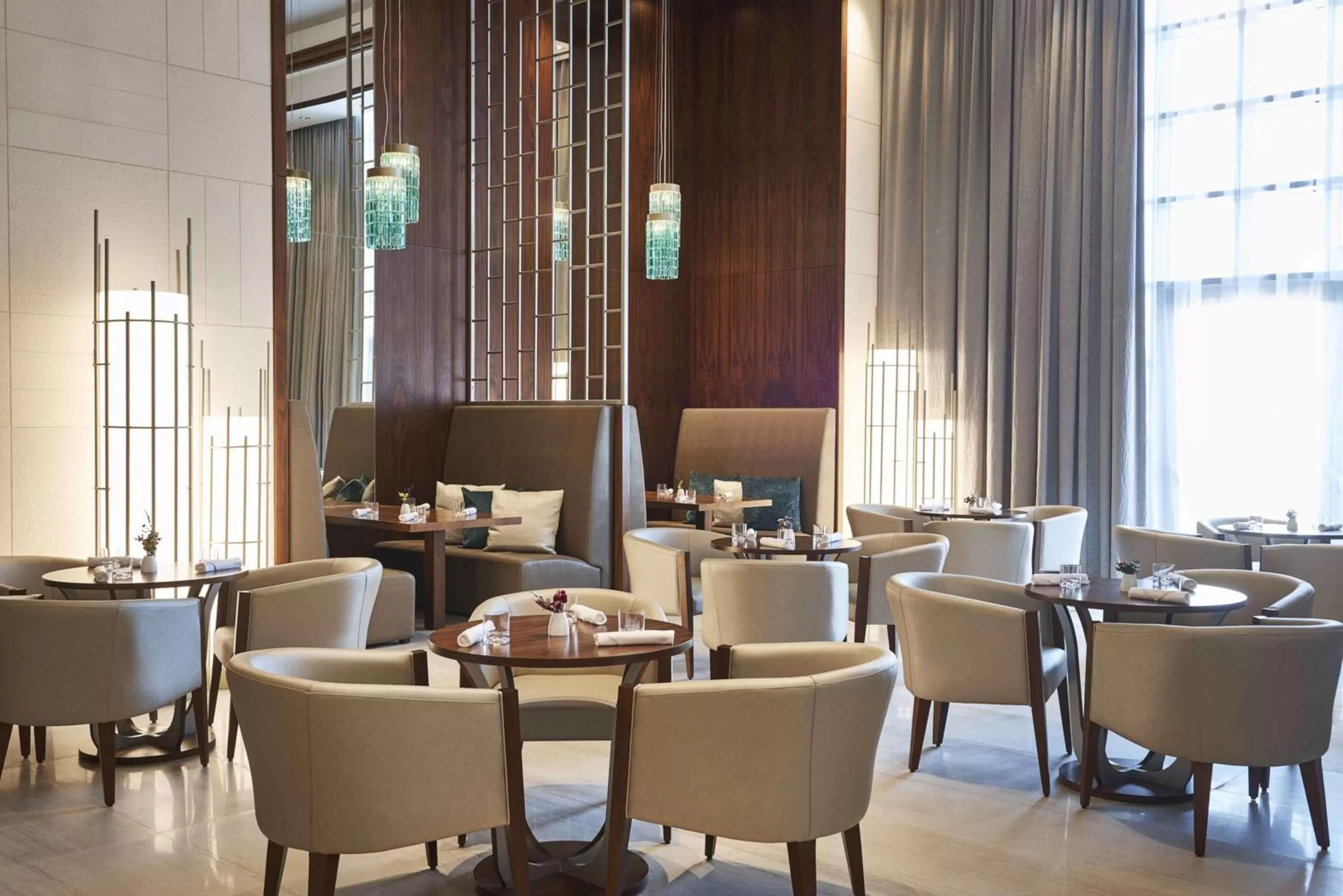 Restaurant/places to eat in Hilton Dubai Al Habtoor City