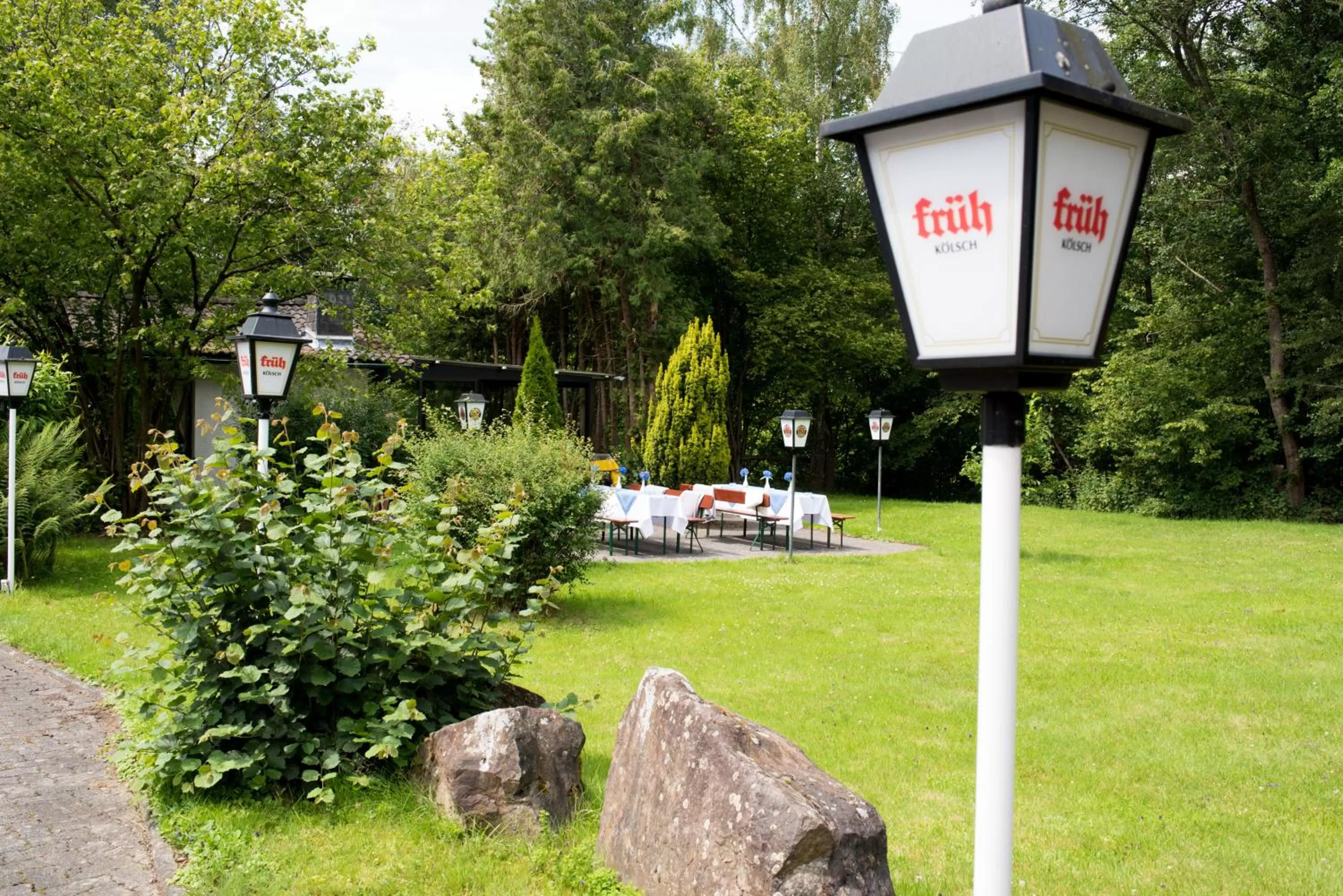 Restaurant/places to eat, Garden in Bierenbacher Hof