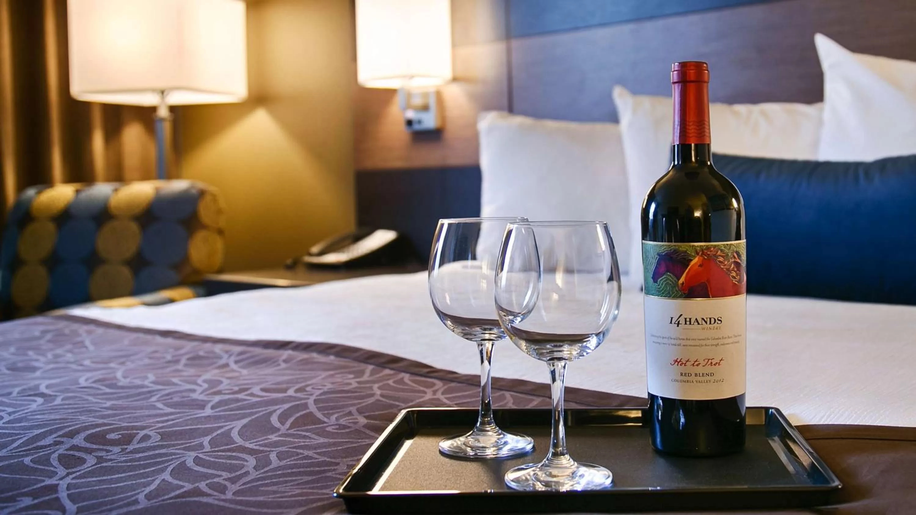 Other, Bed in Best Western Plus University Inn