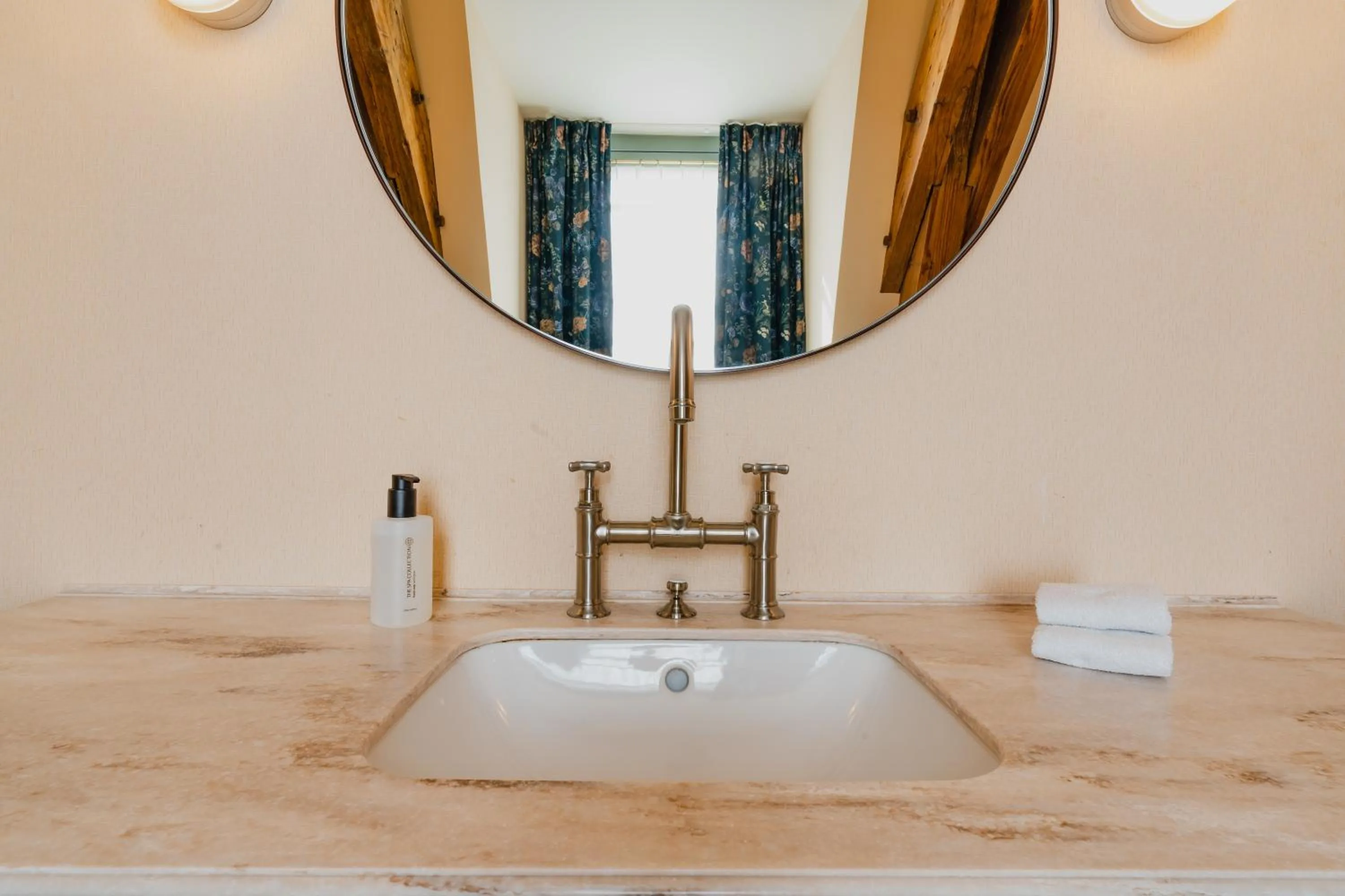 Bathroom in Hotel Mercier